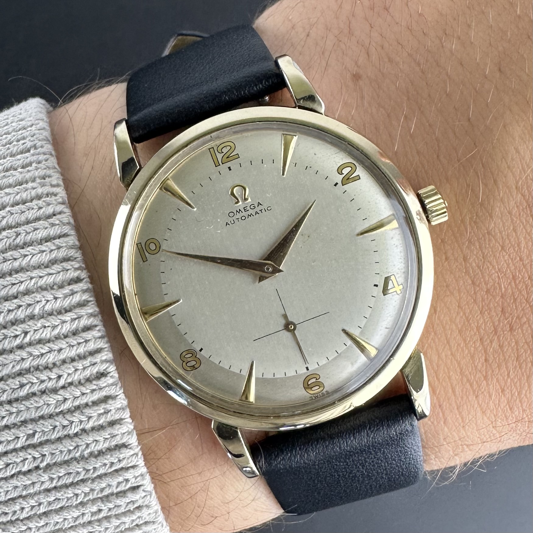 Vintage Omega Bumper Automatic Small seconds Arabic Numerals 2398-2 - 35mm - 1950
