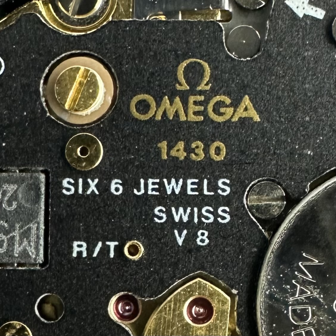 Vintage Omega De Ville Quartz Roman Numerals 196.2430 - 32,5mm - 1991