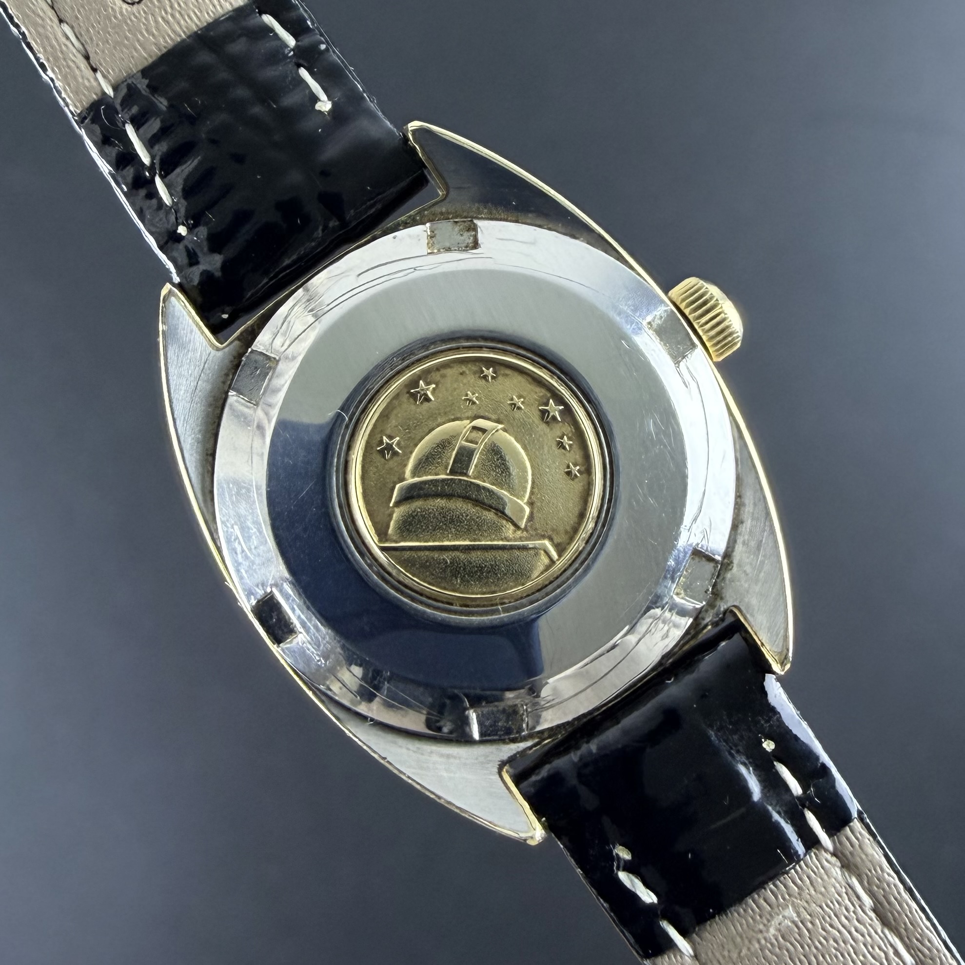 Vintage Omega Constellation Chronometer C-Shape Lady 568.001 - 25mm - 1968