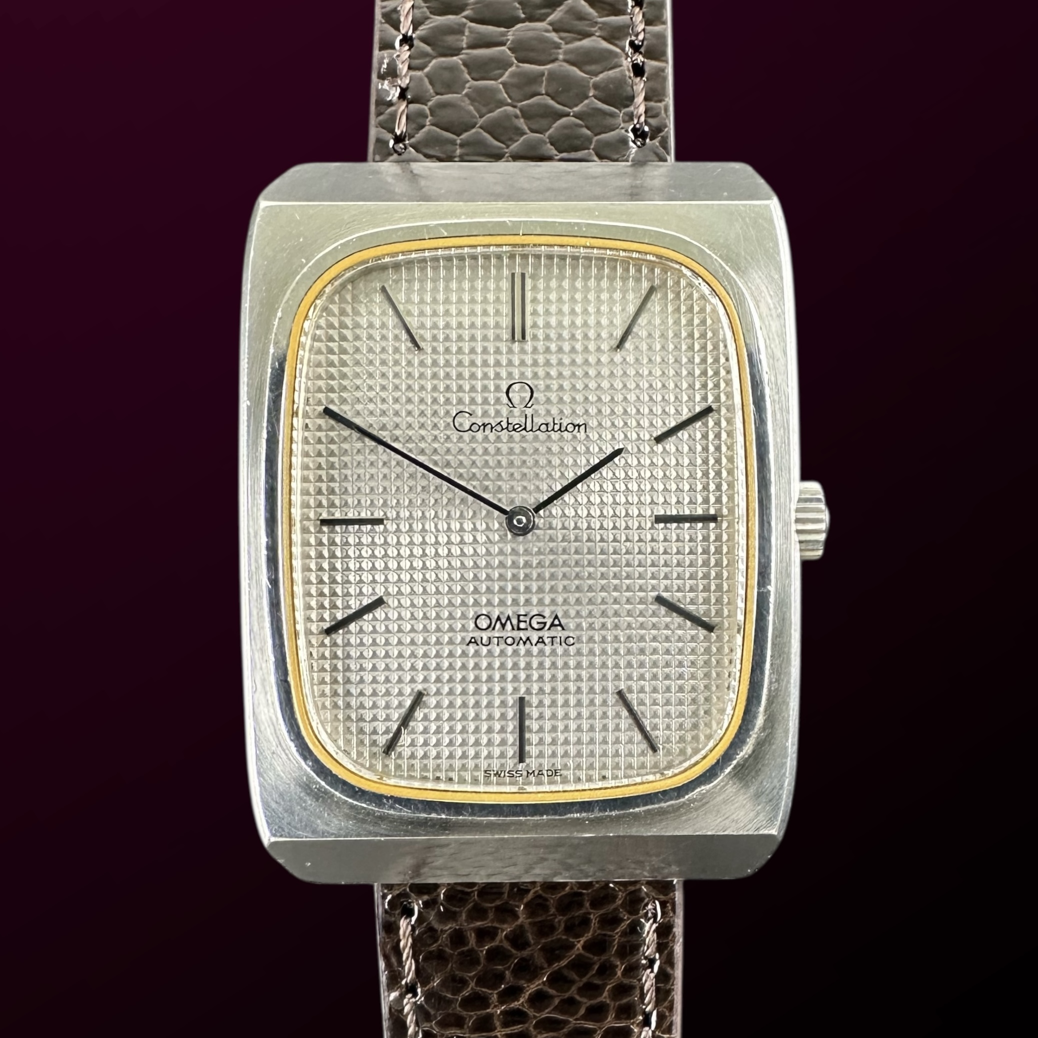 Vintage Omega Constellation Tank Silver Hobnail 155.0014 - 31mm - 1973