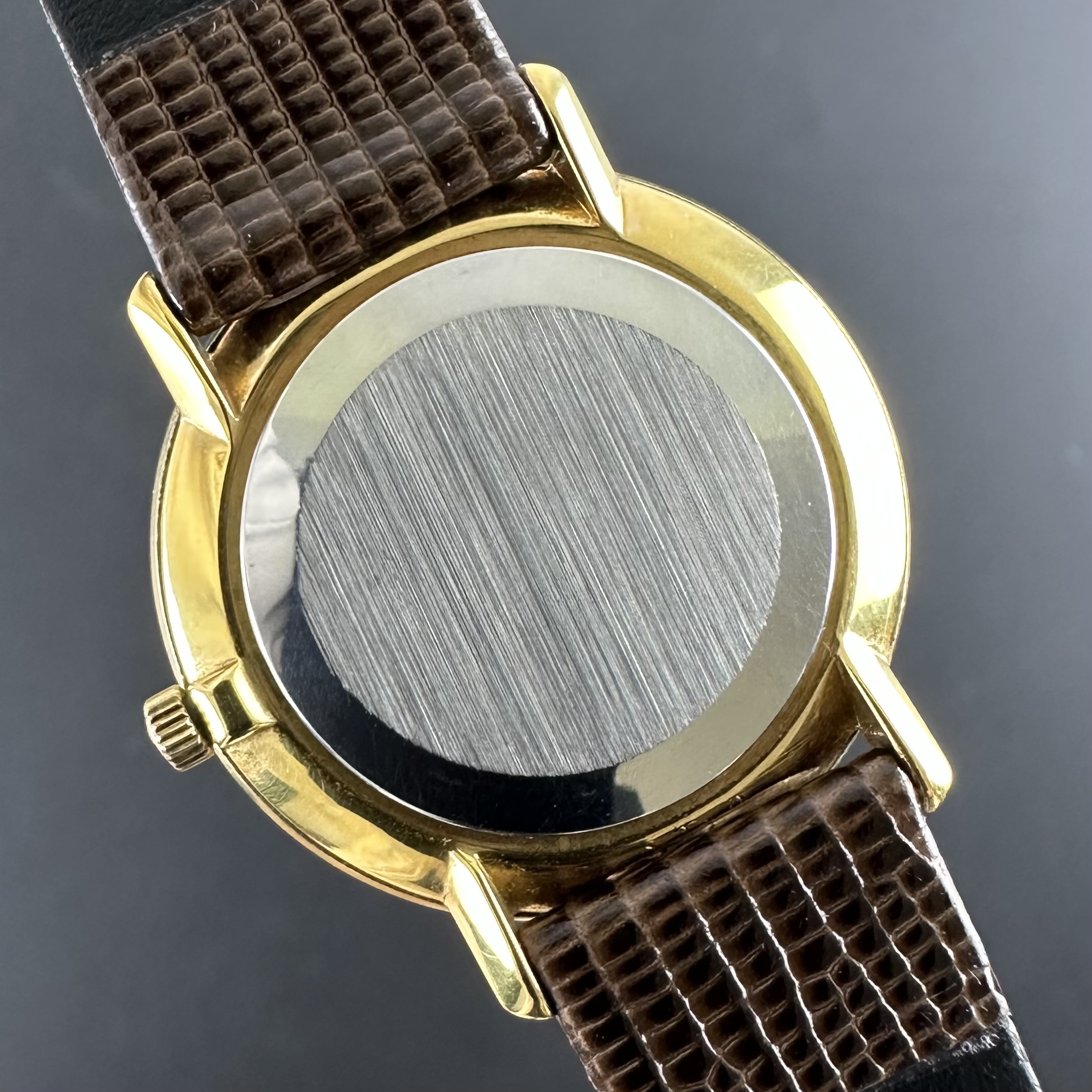 Vintage Omega De Ville Manual Wind Gold Plated Vertical Brush 111.077 - 33mm - 1970