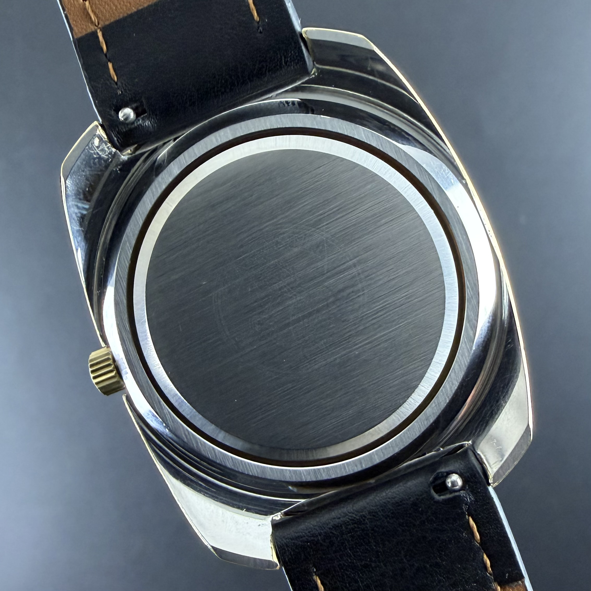 Vintage Omega Seamaster Cosmic 2000 DayDate Cushion case 166.133 - 39mm - 1973