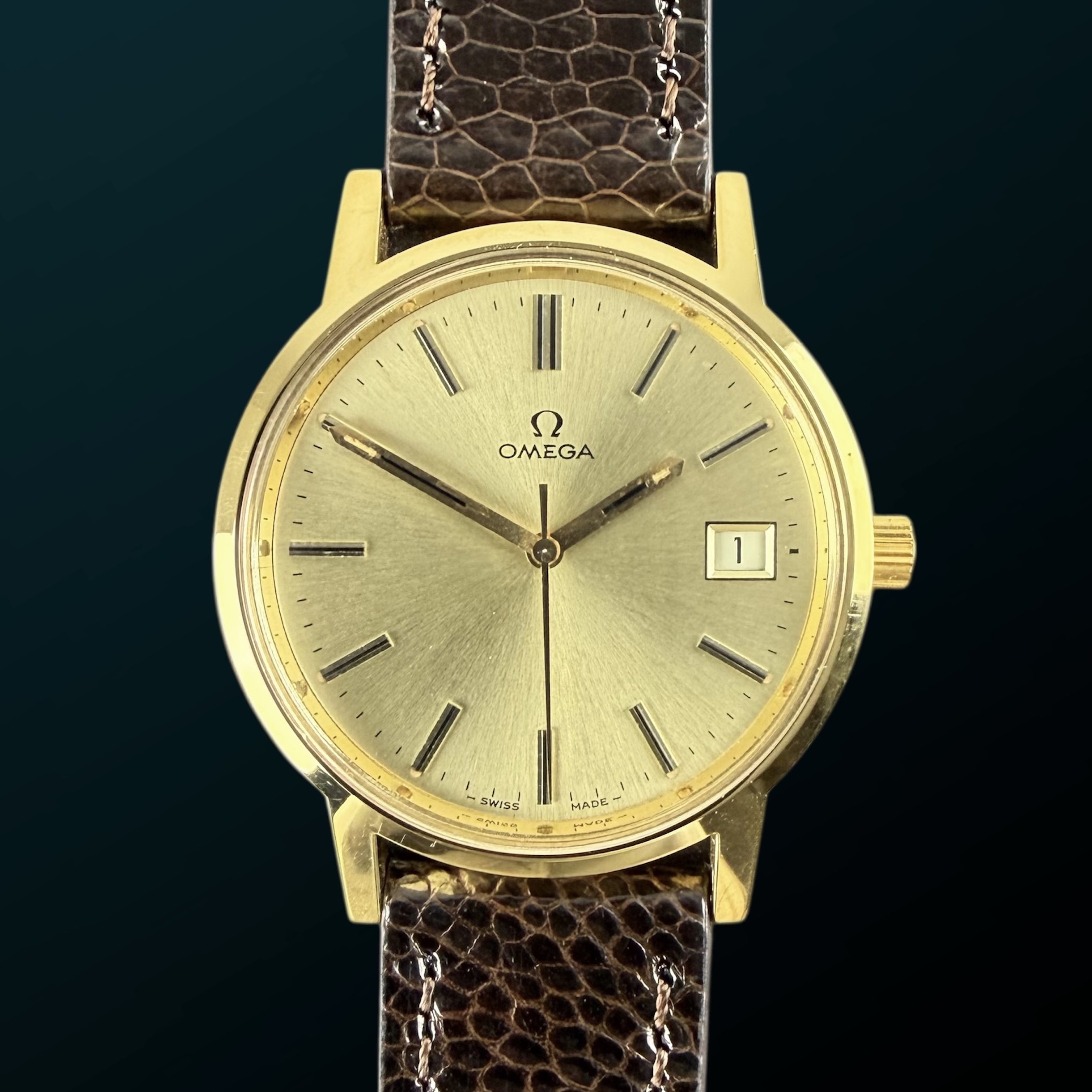 Vintage Omega Genève Manual Wind Gold Plated 136.0104 - 35mm - 1977