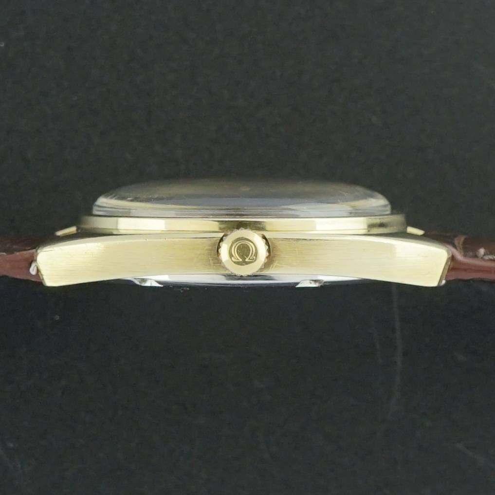 Vintage Omega Constellation Chronometer C-Shape Linen dial CD 168.017 SP - 35mm - 1970