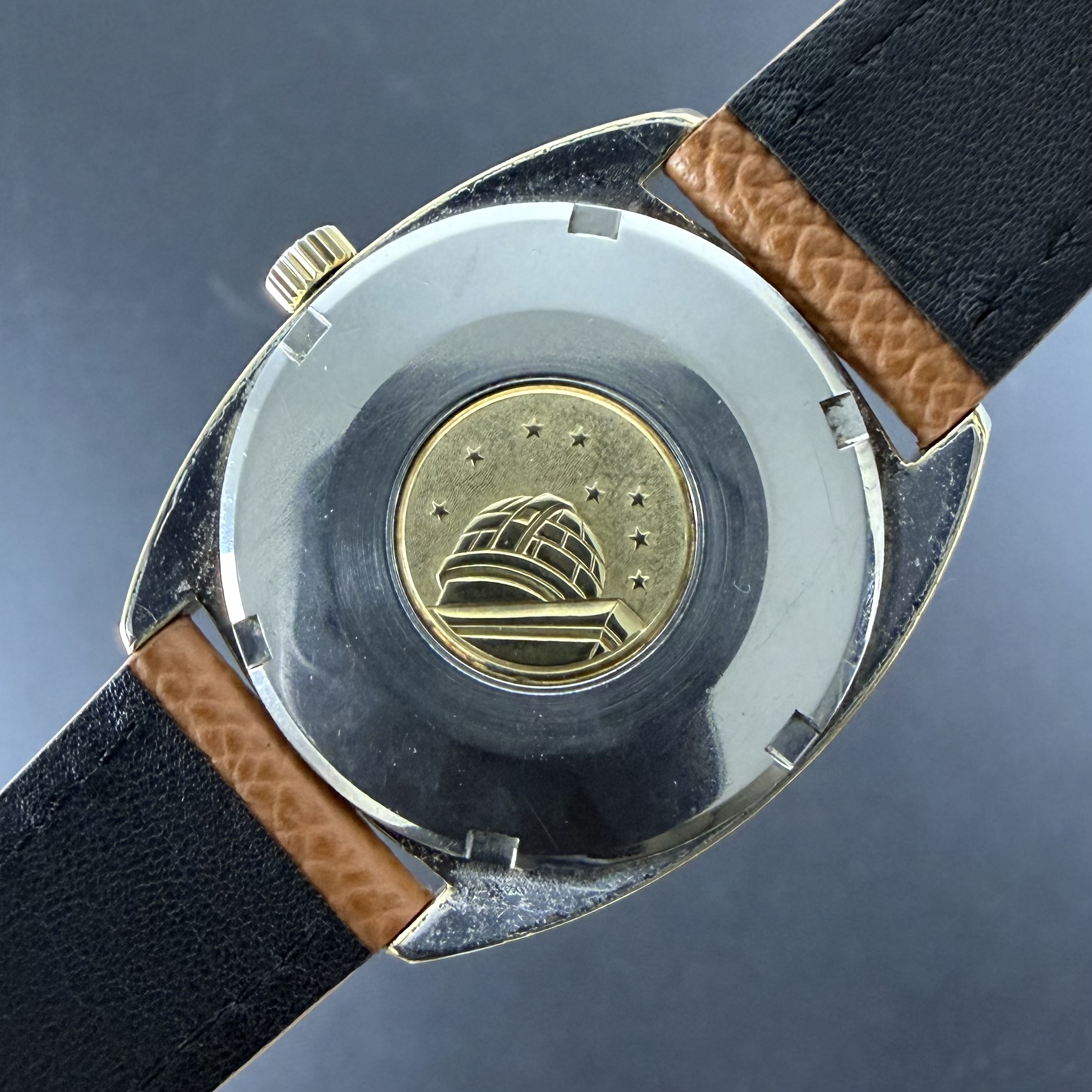 Vintage Omega Constellation Chronometer C-Shape Linen dial 168.017 - 35mm - 1971