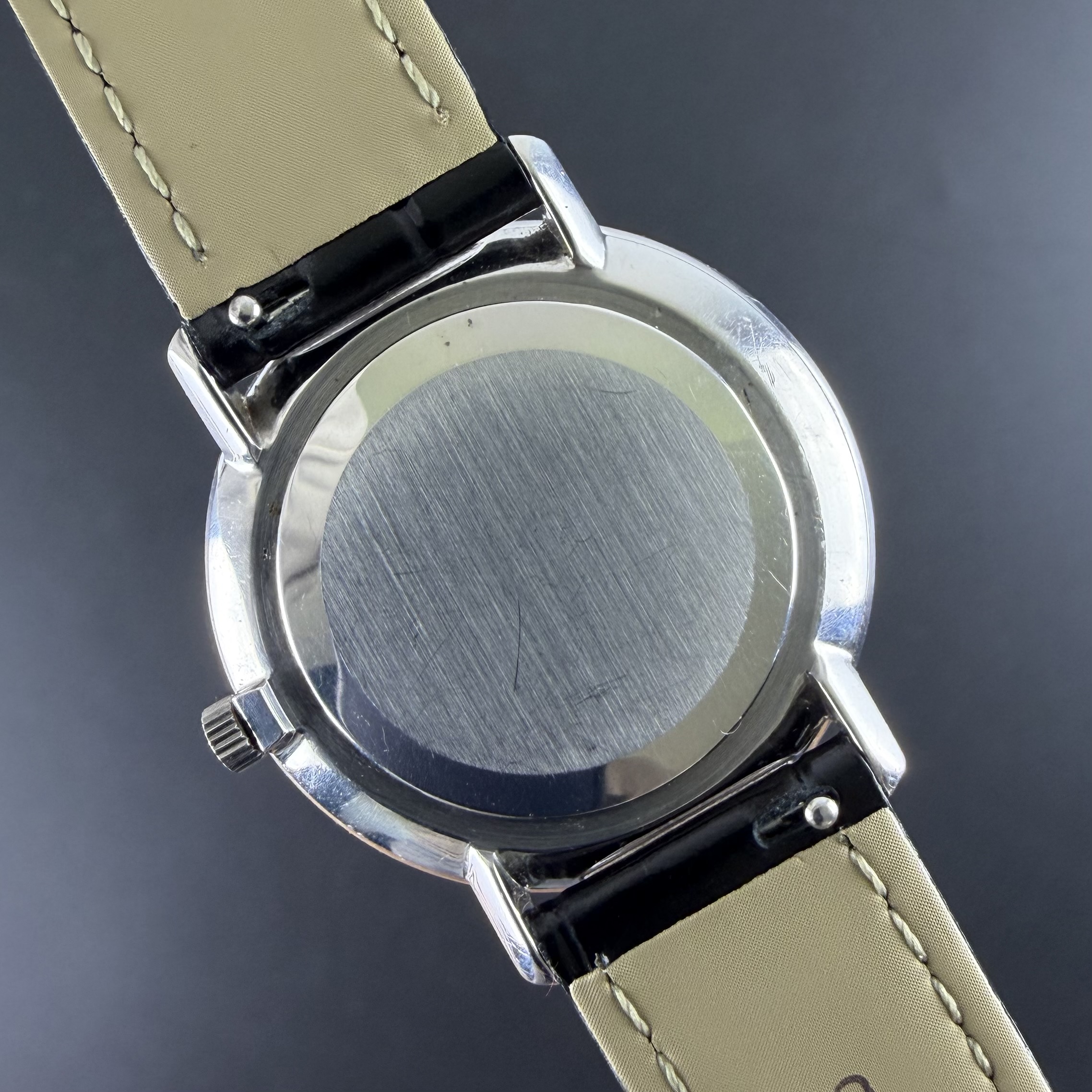 Vintage Omega De Ville Floral Dial 111.0107 - 33mm - 1973