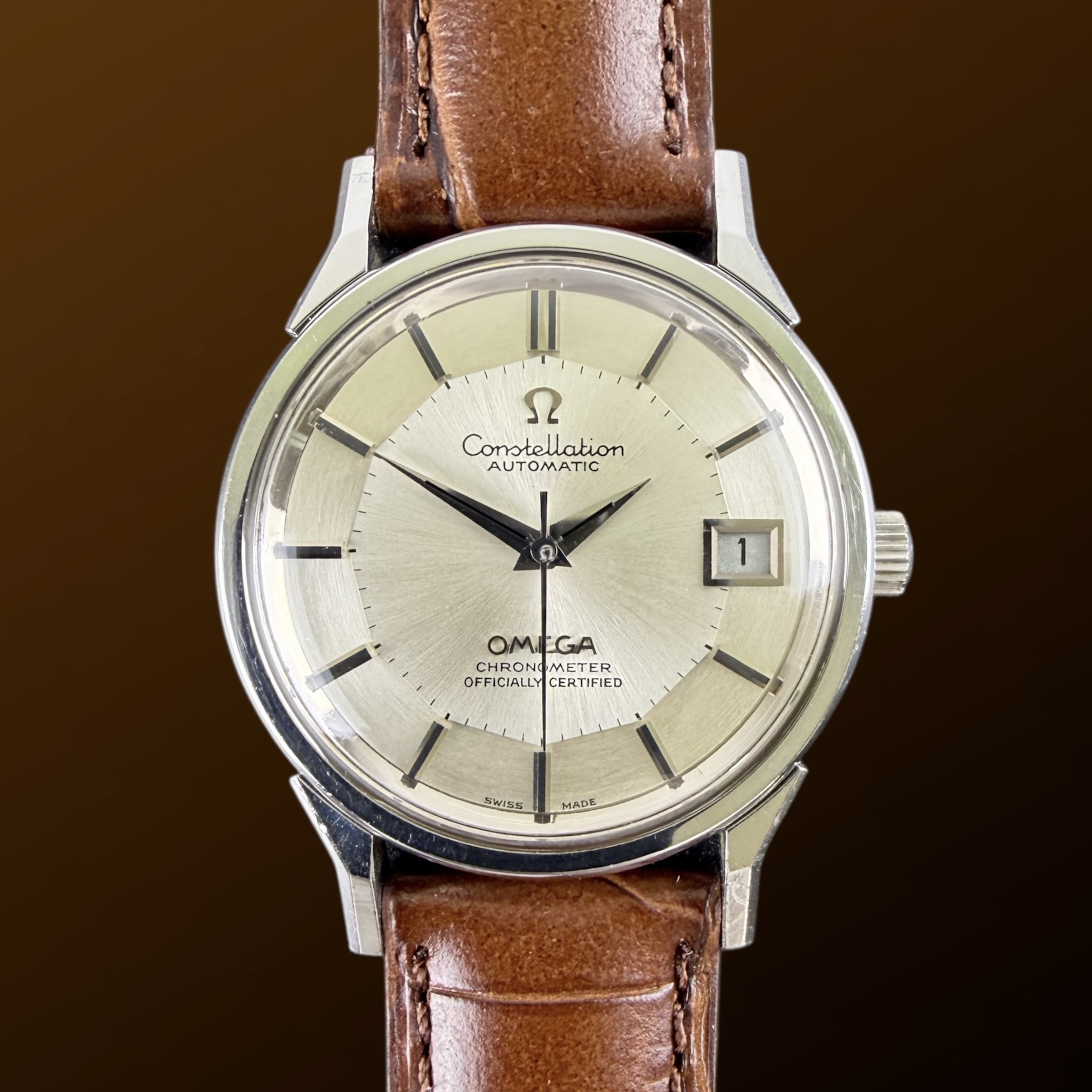 Vintage Omega Constellation “Pie Pan” “Dog Leg” Japan Edition 168.0065 - 34mm - 1973