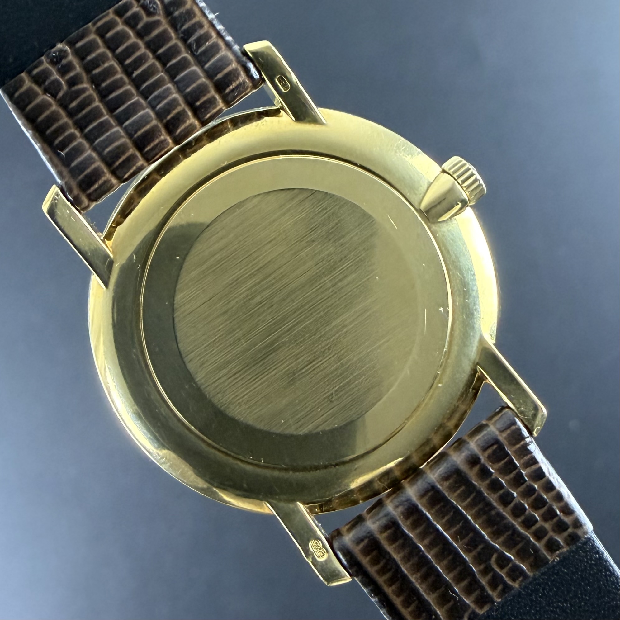 Vintage Omega De Ville 18k Solid Yellow Gold Manual Wind 111.0144 - 32,5mm - 1978