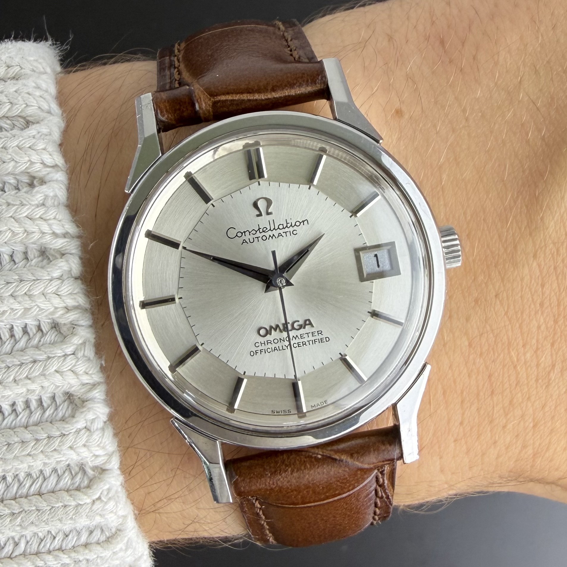 Vintage Omega Constellation “Pie Pan” “Dog Leg” Japan Edition 168.0065 - 34mm - 1973