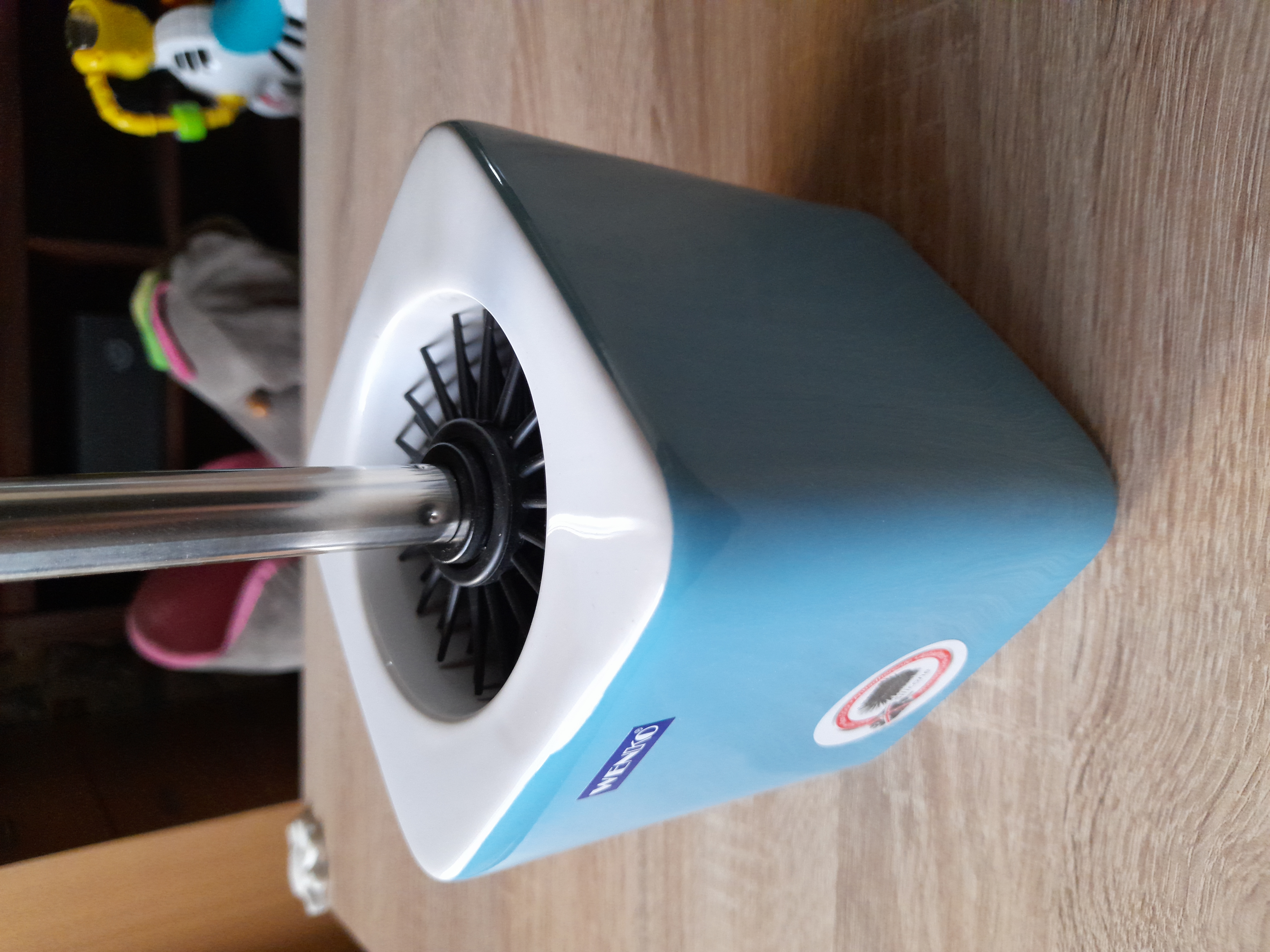 WENKO tualeto komplektas Elmo blue ceramic - klozeto šepetėlio laikiklis su silikoniniu šepetėliu, keraminis, 12 x 39,5 x 12 cm, mėlynas