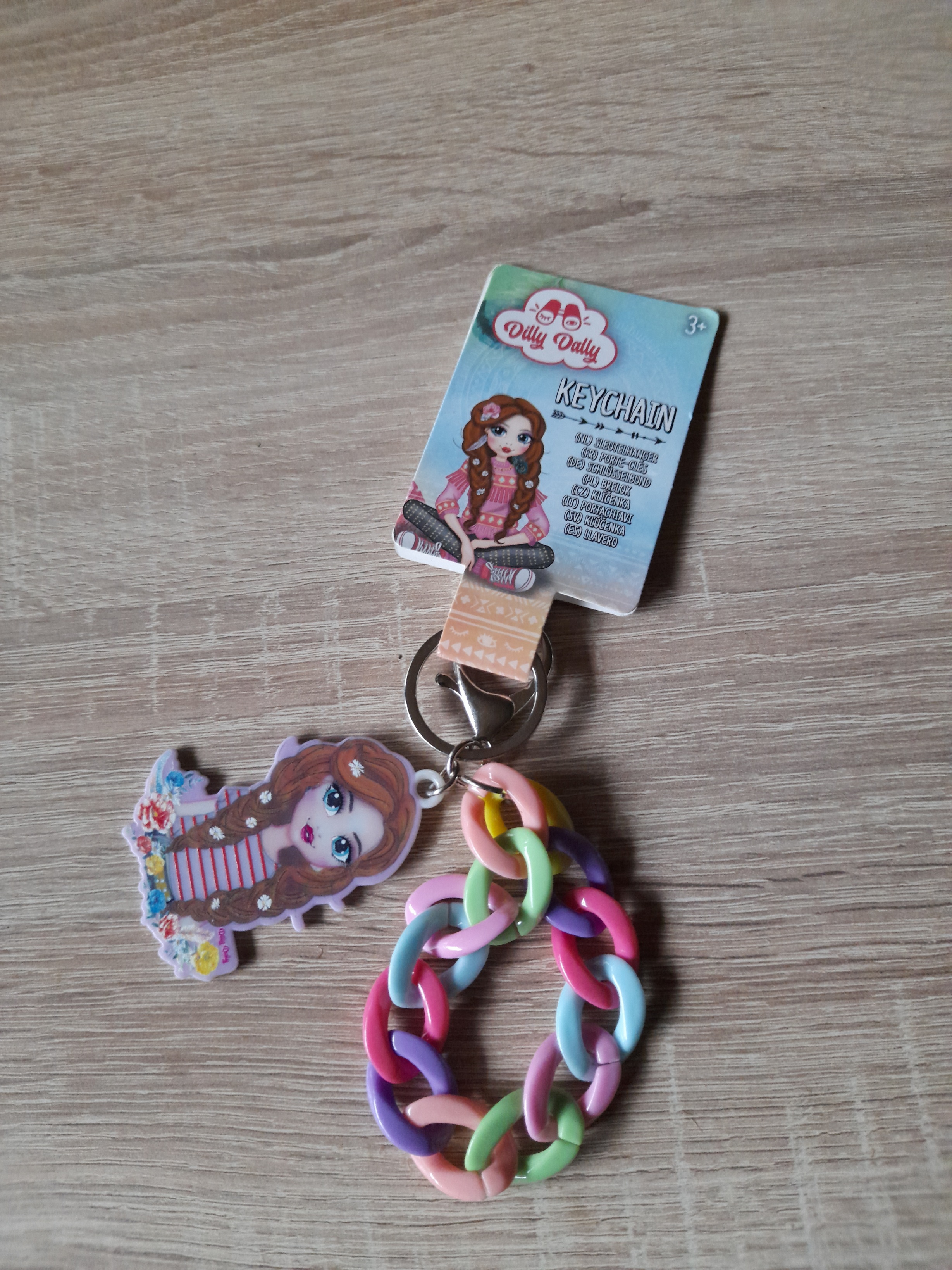 Dilly dally raktų pakabukas su vaivorikštės grandinėlę.