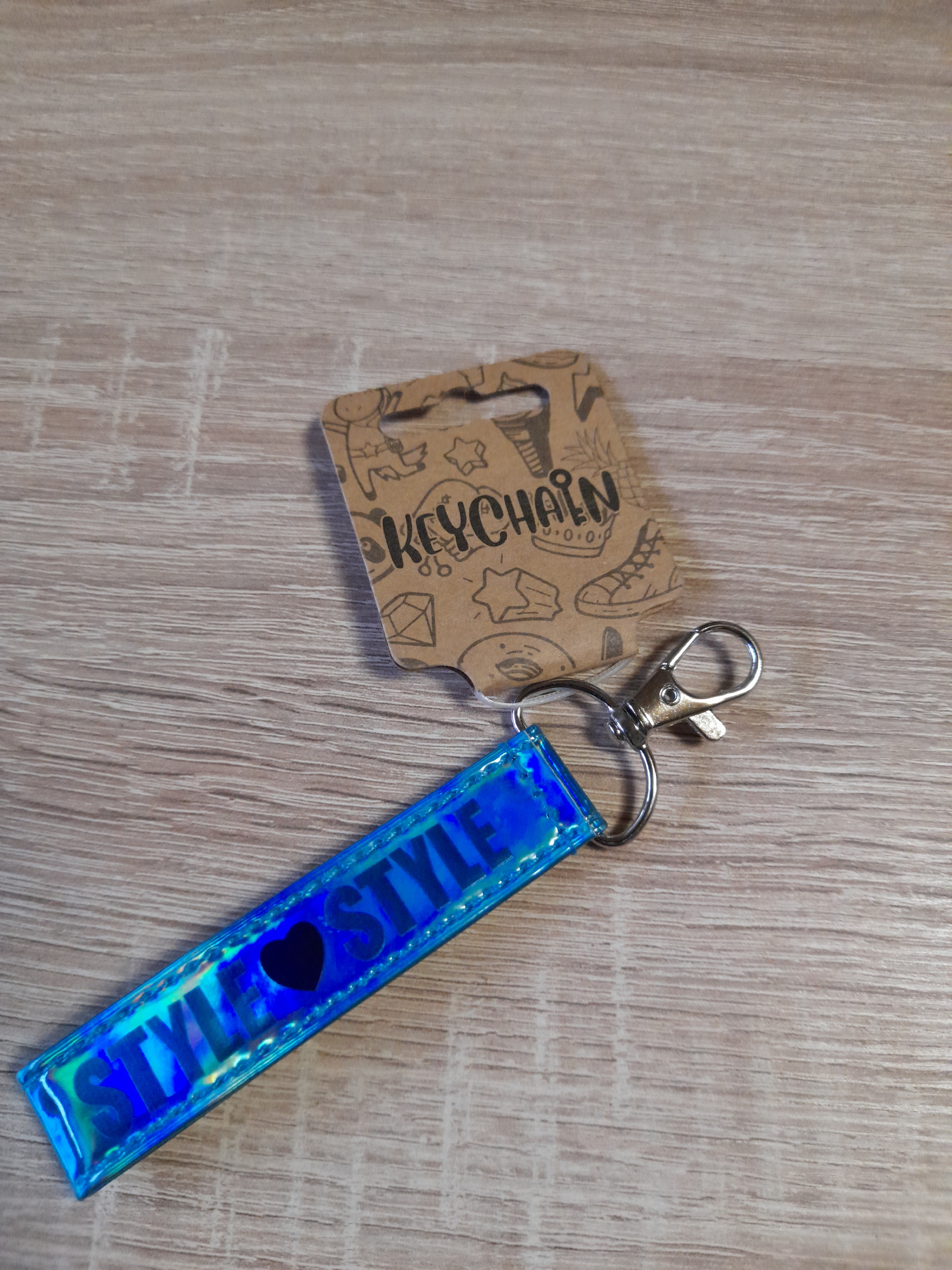 Raktų pakabukas ❤ stilių