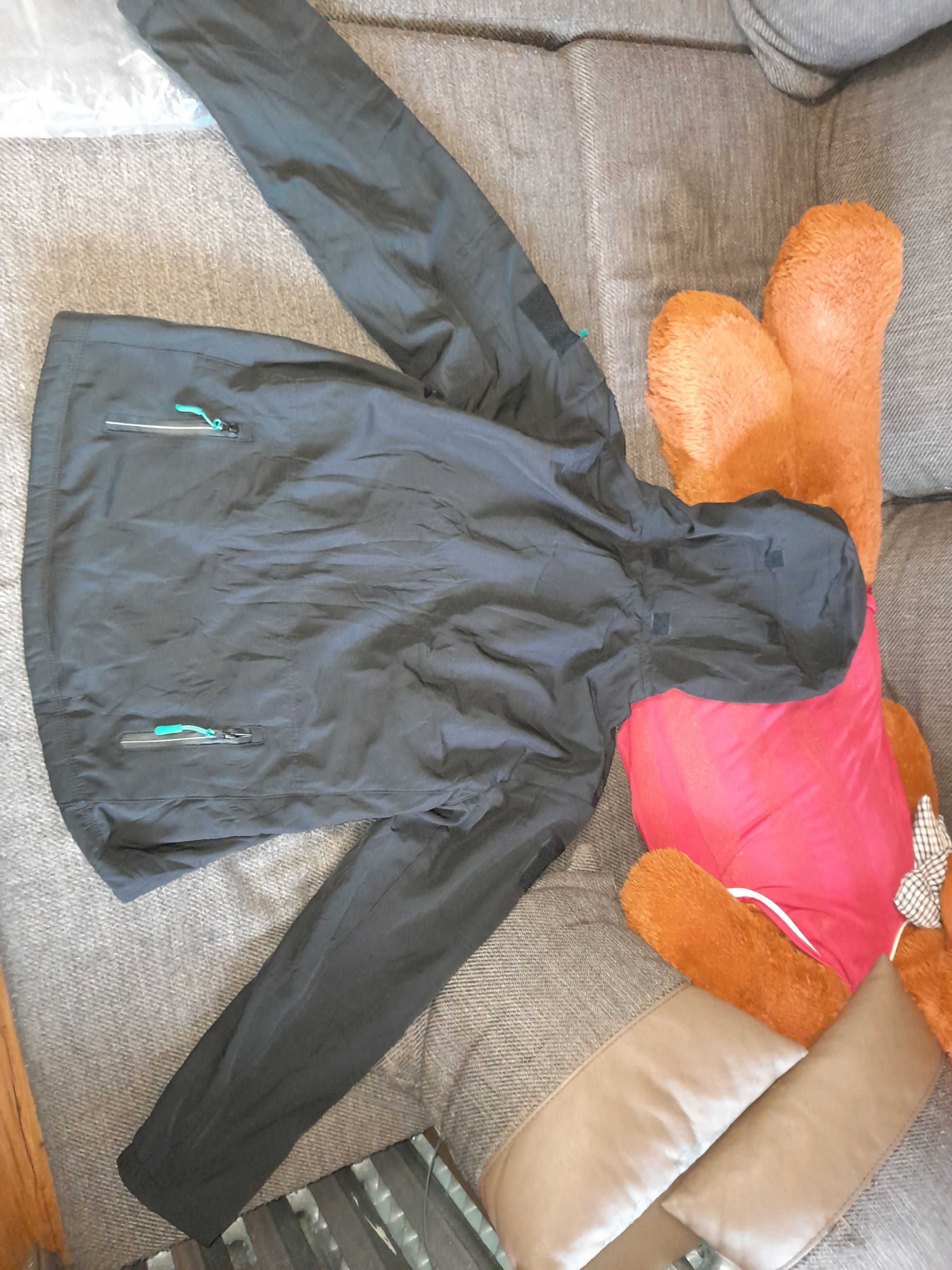 AREBOS termo striukė su integruotu infraraudonųjų spindulių šildymu