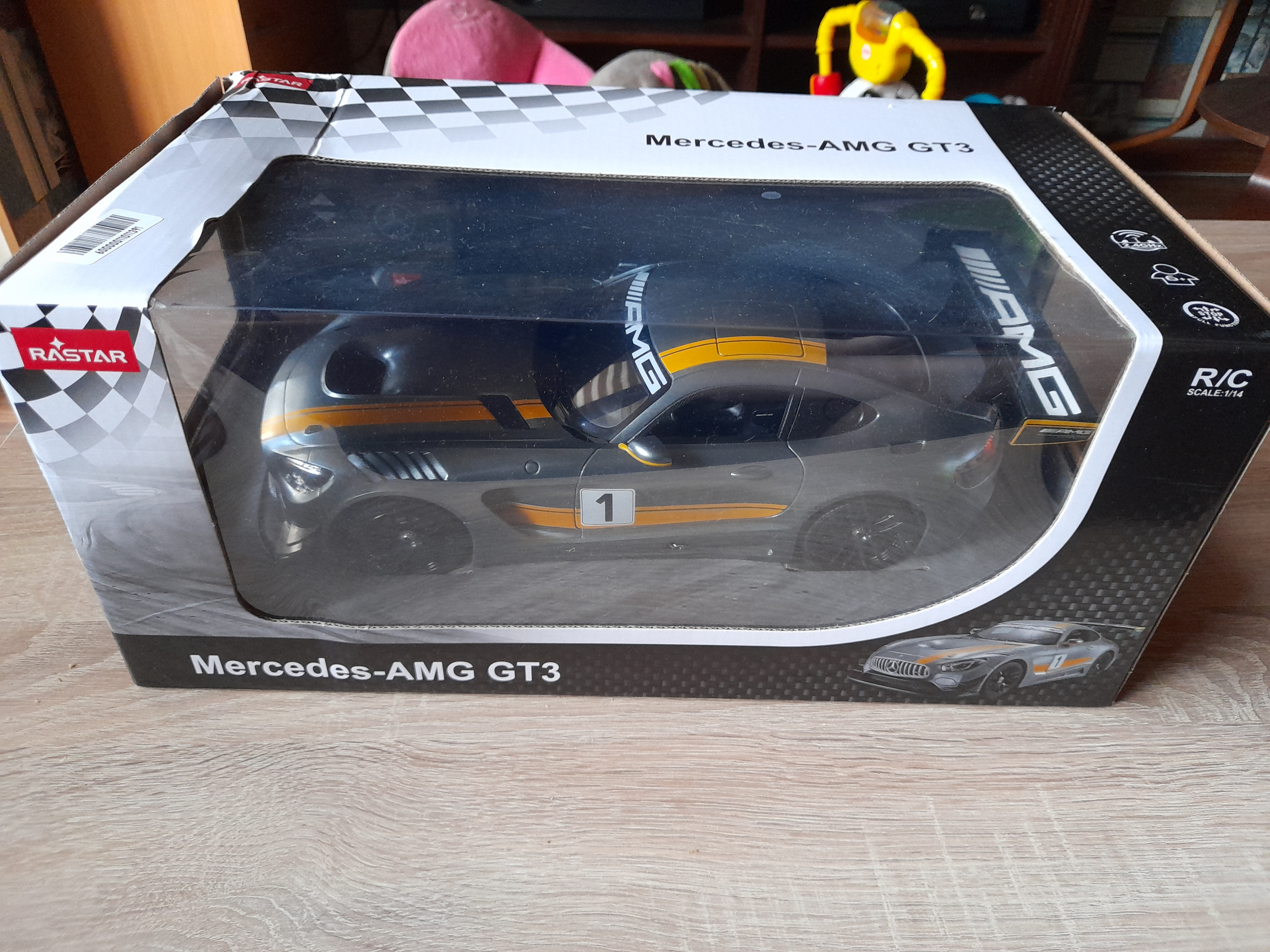 Mercedes-AMG GT3 Performance 1:14 pilka 2,4 GHz