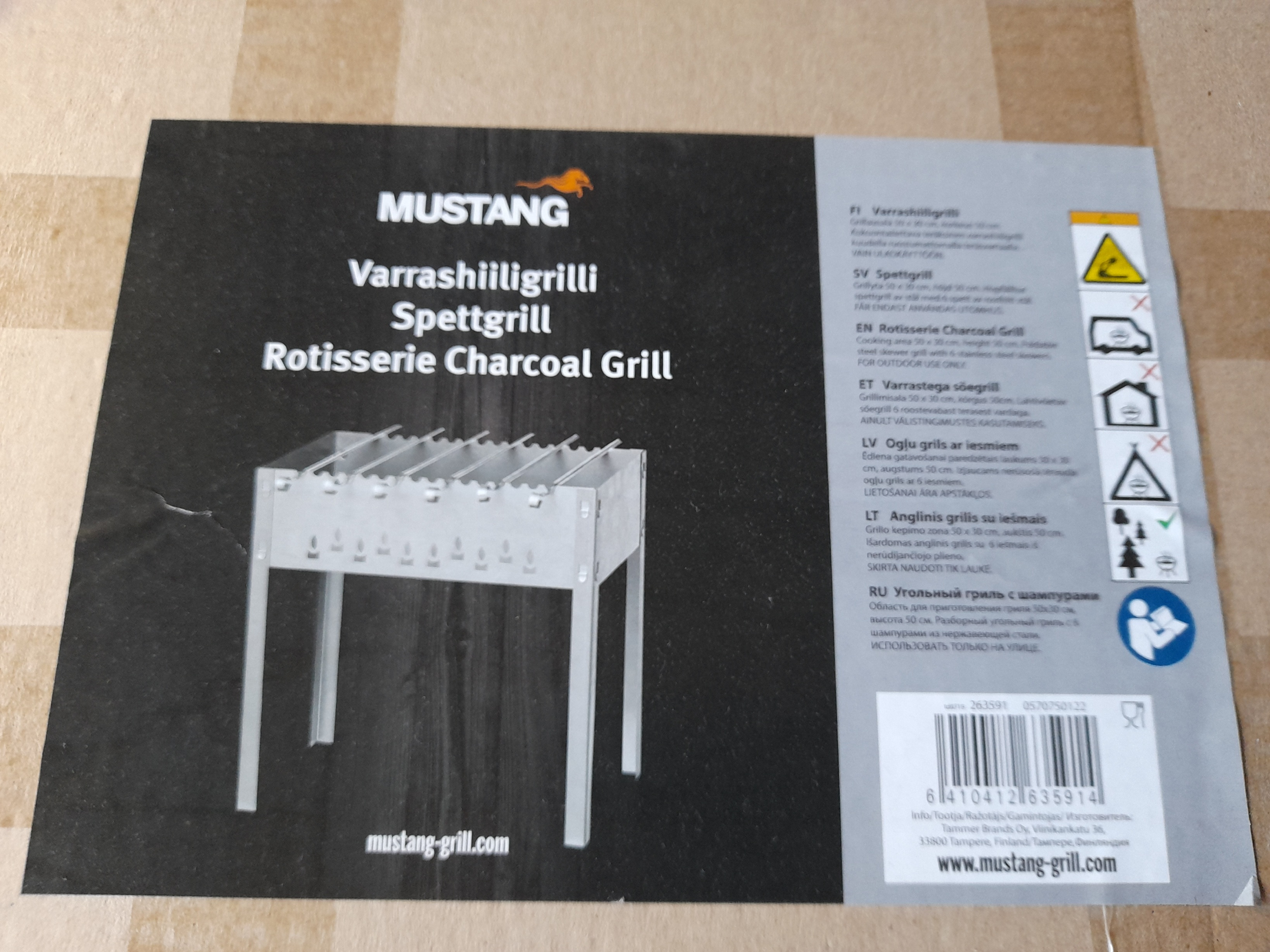 Šašlykinė Mustang Varrashiiligrilli 50x30 cm, su 6 iešmais