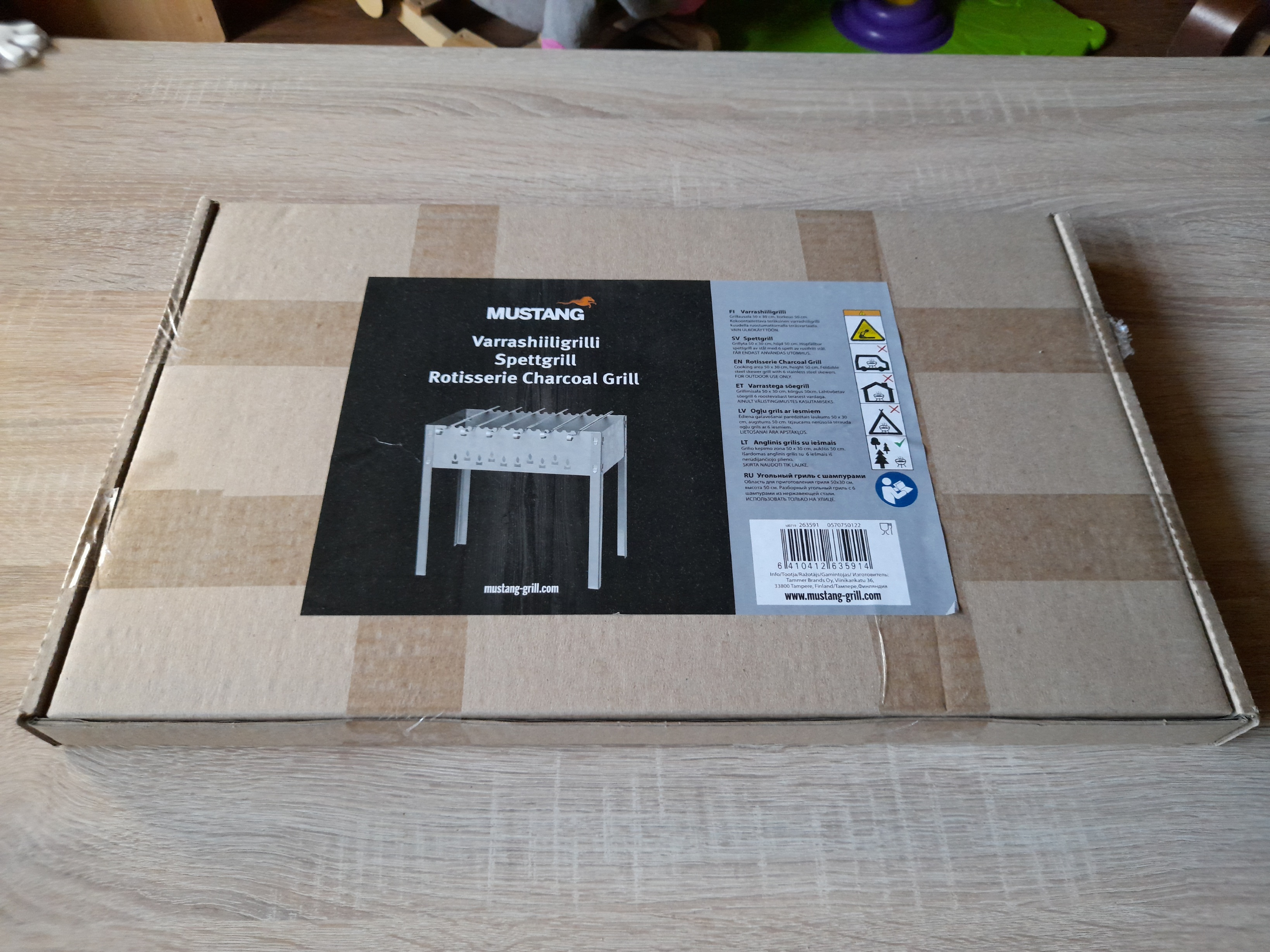 Šašlykinė Mustang Varrashiiligrilli 50x30 cm, su 6 iešmais