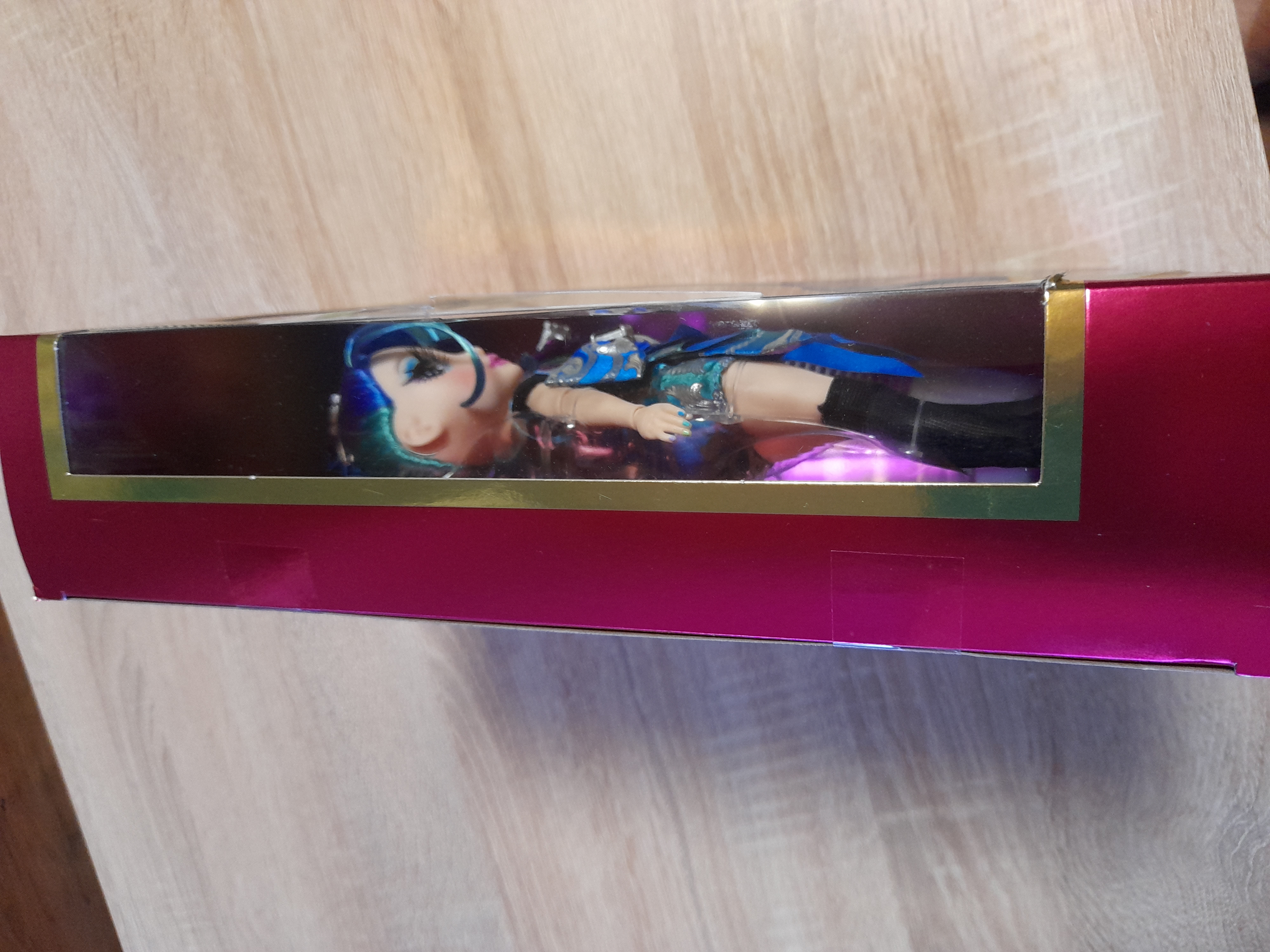 Rainbow High – Lėlytė Junior High – 23 cm