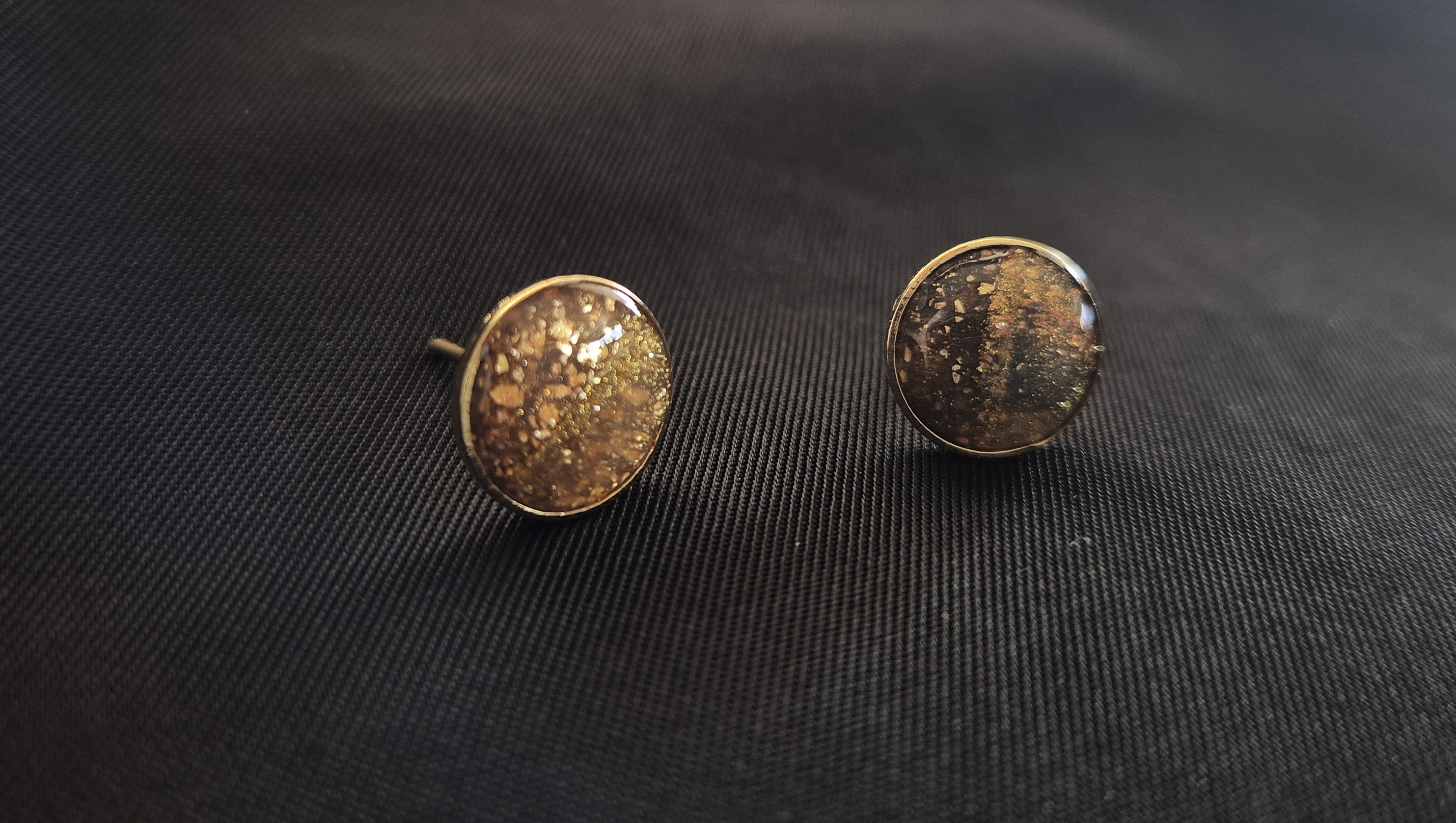 Clous d'oreilles Terre sacrée