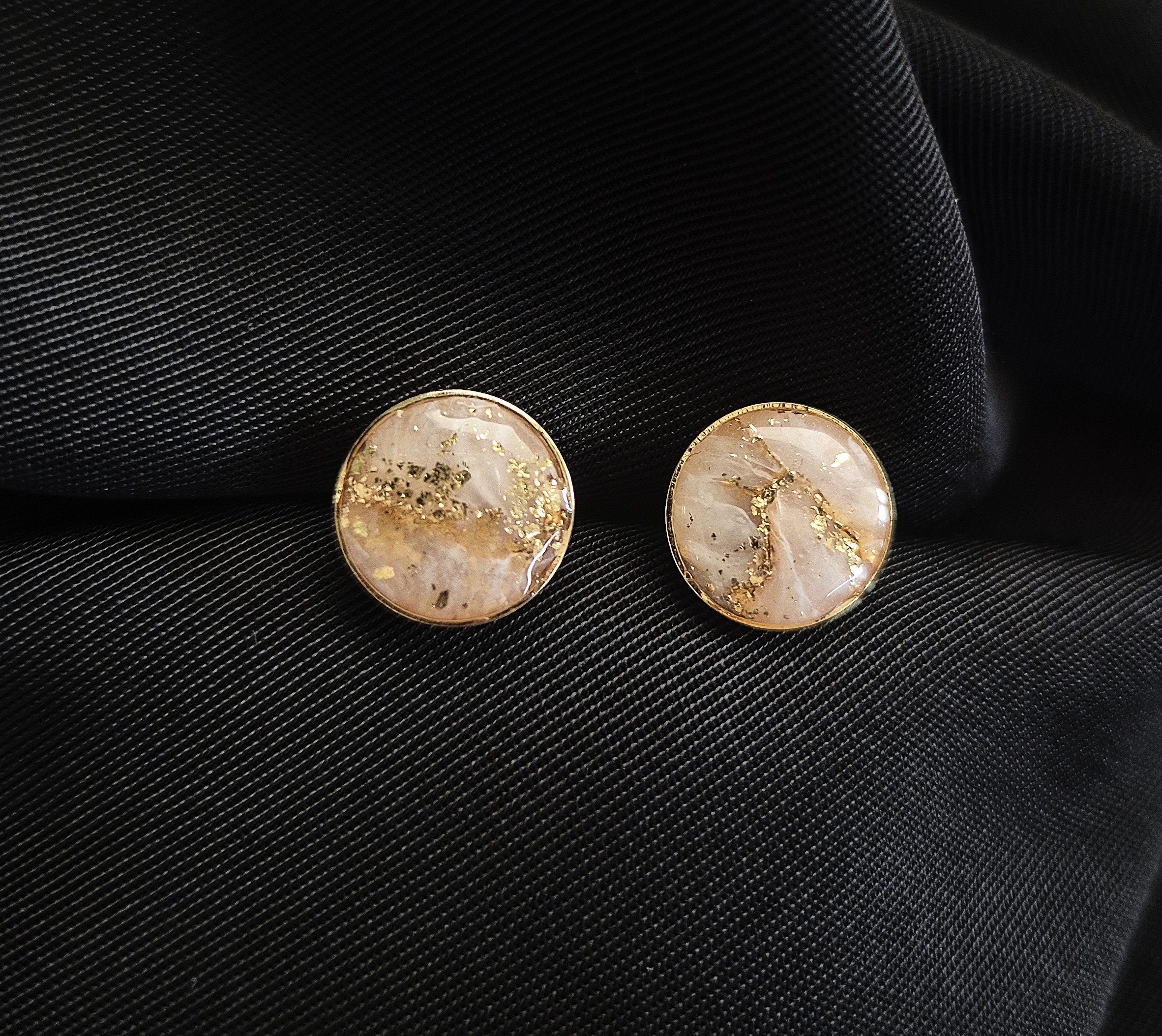 Clous d'oreilles dorés or fin 24K