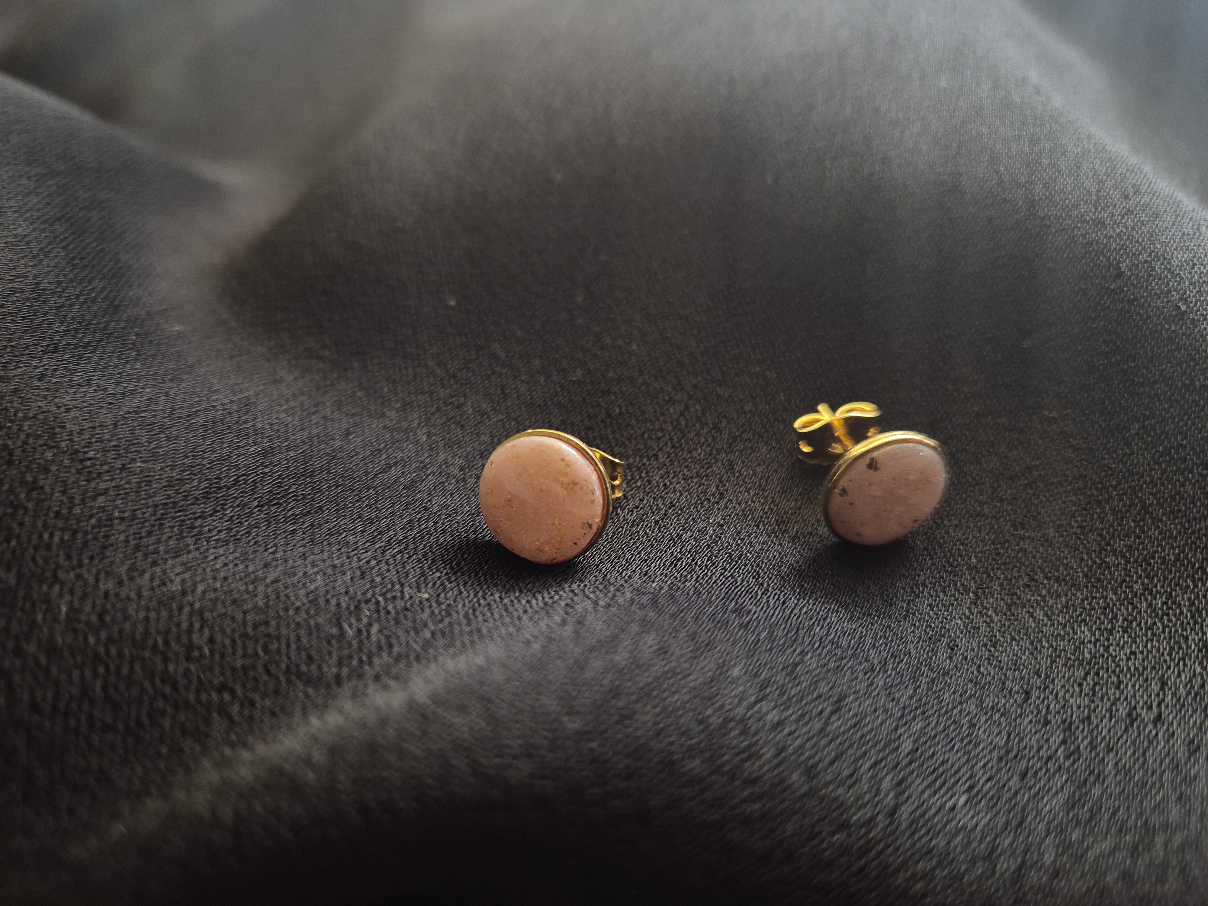 Clous d'oreilles dorés or fin 24K