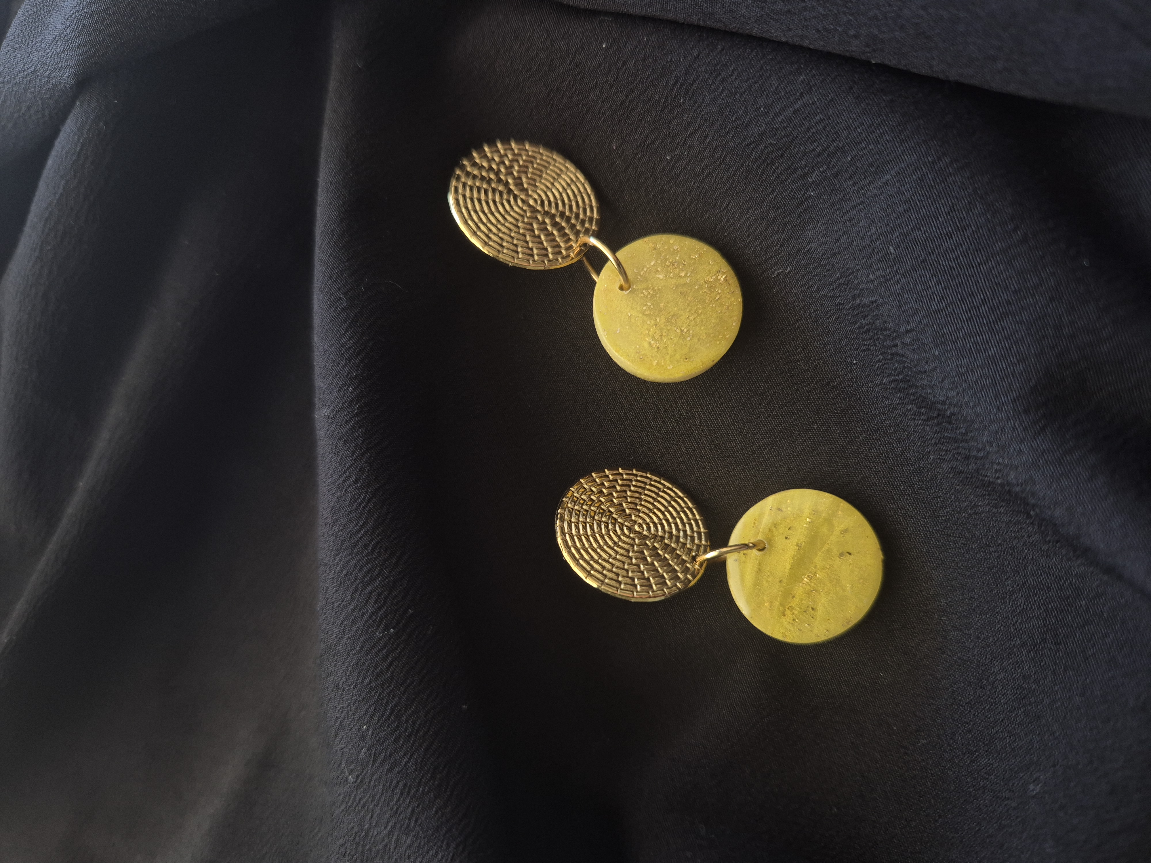 Boucles d'oreilles dorées