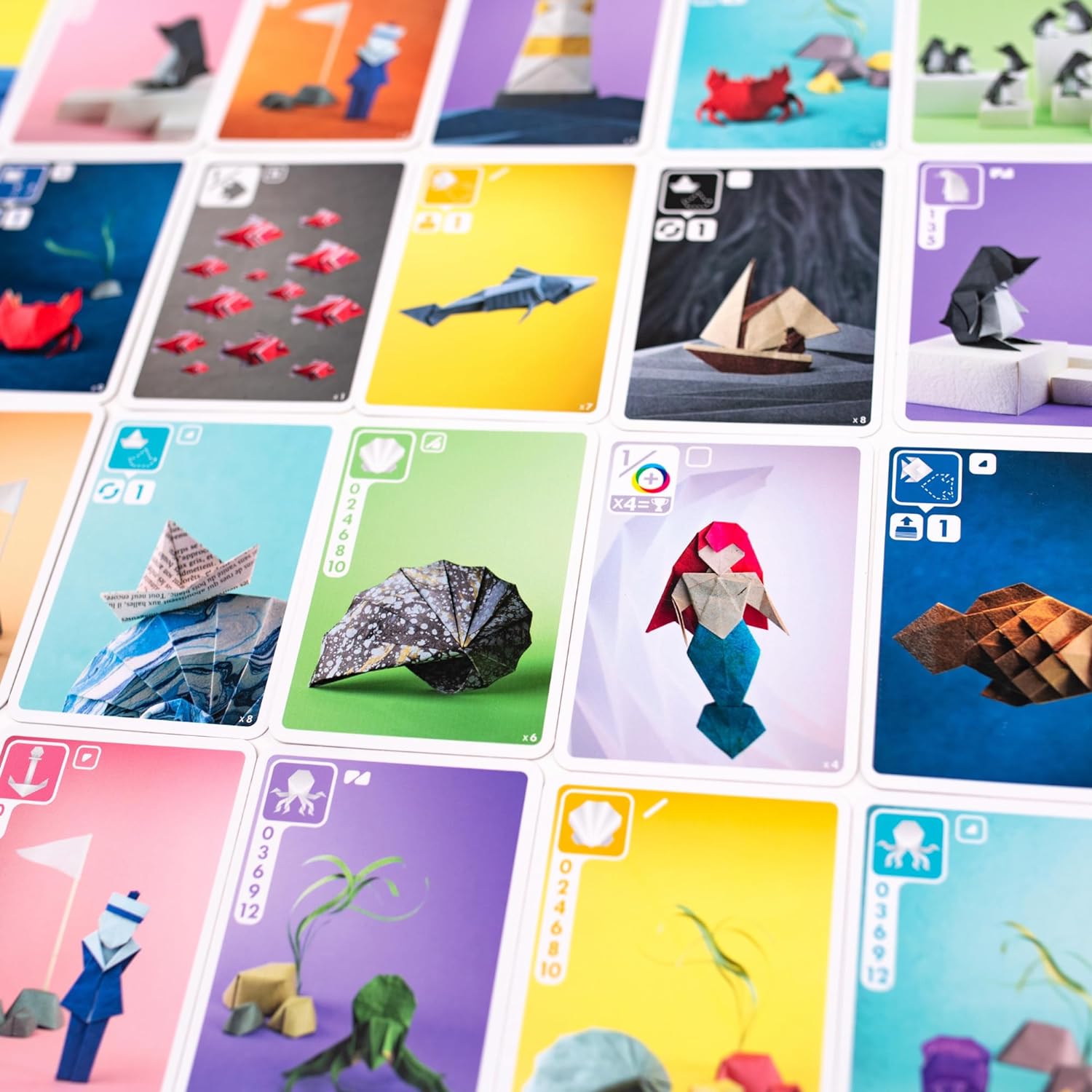 Pandasaurus Games Sea Salt and Paper Card Game - Ocean-Themed Strategy Game, Fast-Paced and Tactical, Fun Family Game for Kids and Adults, Ages 8+, 2-4 Players, 30-45 Minute Playtime, Made