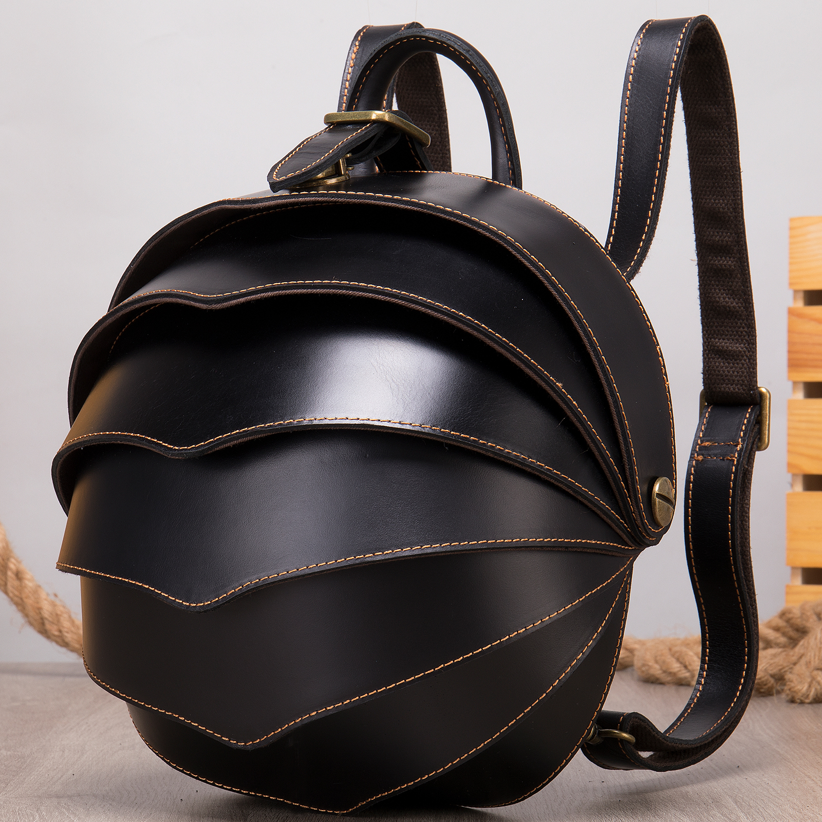 Premium Genuine Cowhide Leather Backpack - Timeless Elegance and Superior Functionality