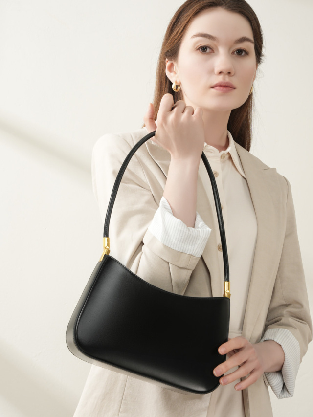 Premiun Leather Crossbody bag