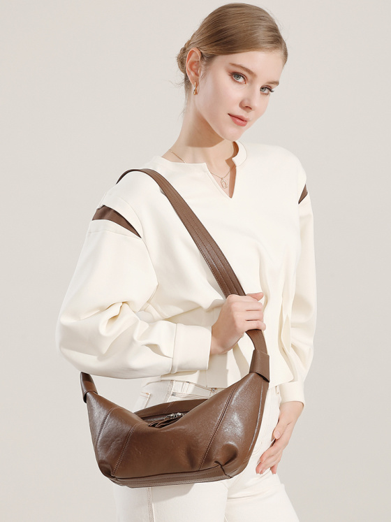 Premiun Leather Crossbody bag