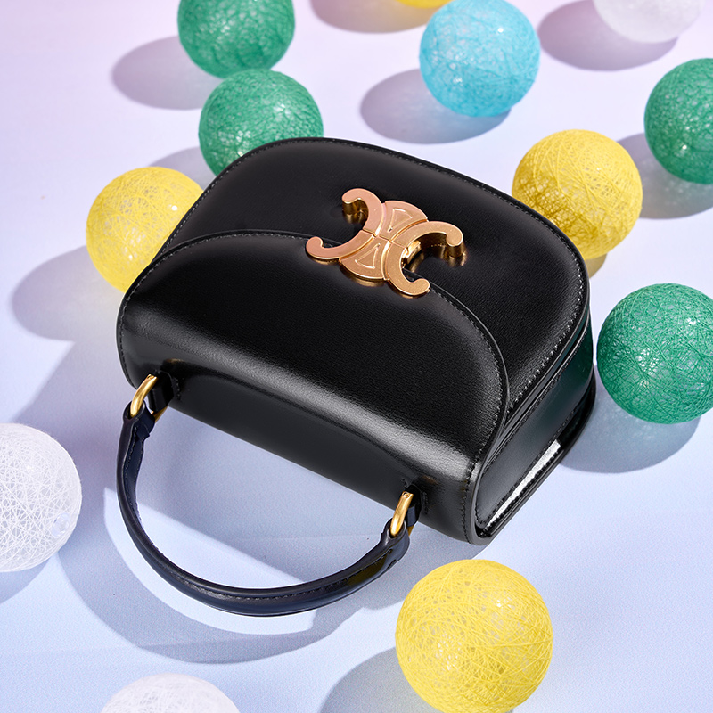 Premiun Leathaer Crossbody bag