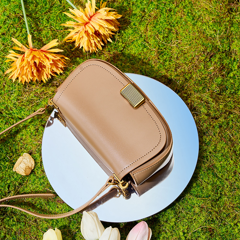 Premiun Leathaer Crossbody bag