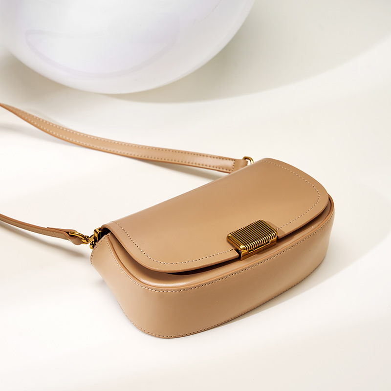 Premiun Leathaer Crossbody bag