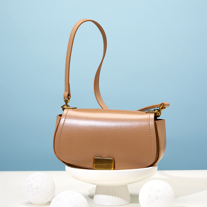 Premiun Leathaer Crossbody bag