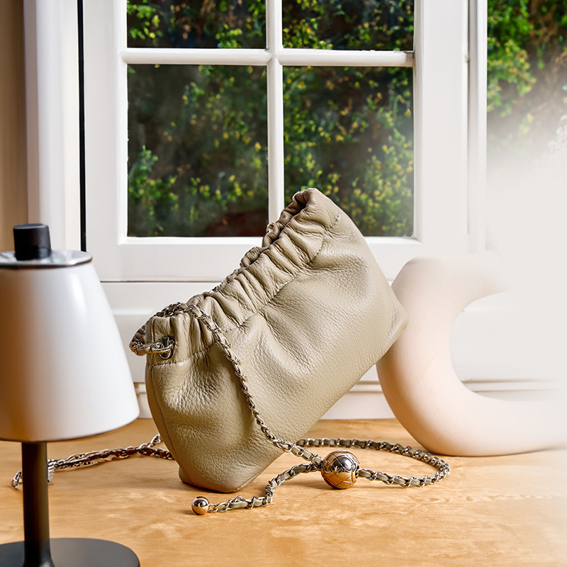 Premiun Leathaer Crossbody bag