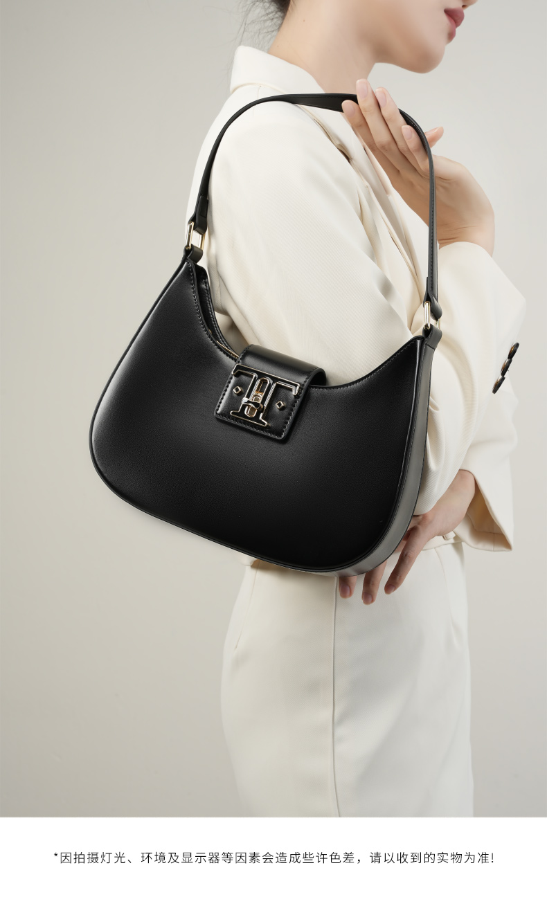 Premiun Leathaer Crossbody bag