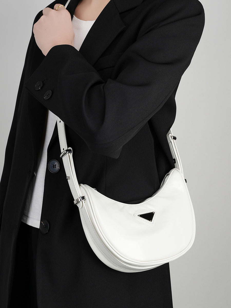 Premiun Leathaer Crossbody bag