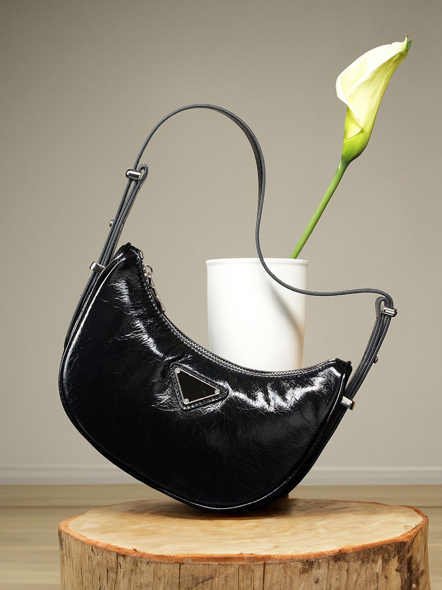 Premiun Leathaer Crossbody bag