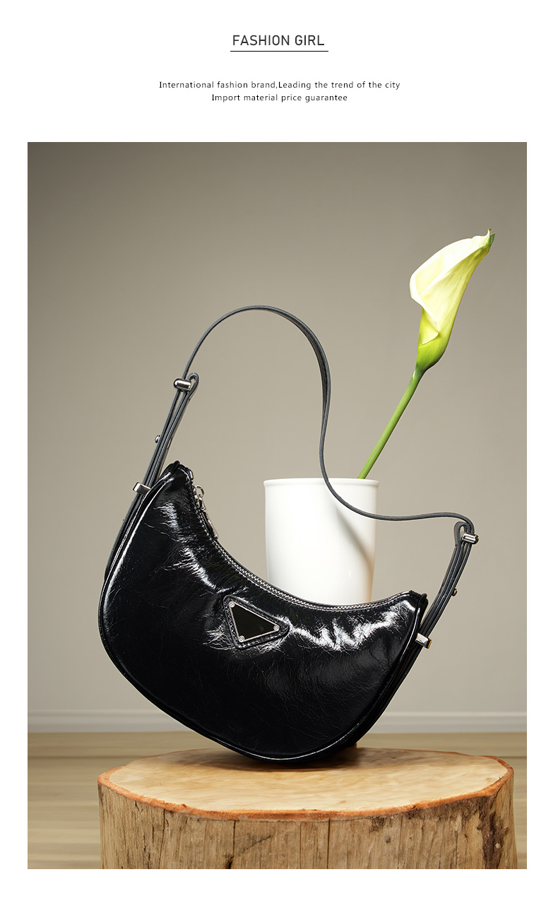 Premiun Leathaer Crossbody bag