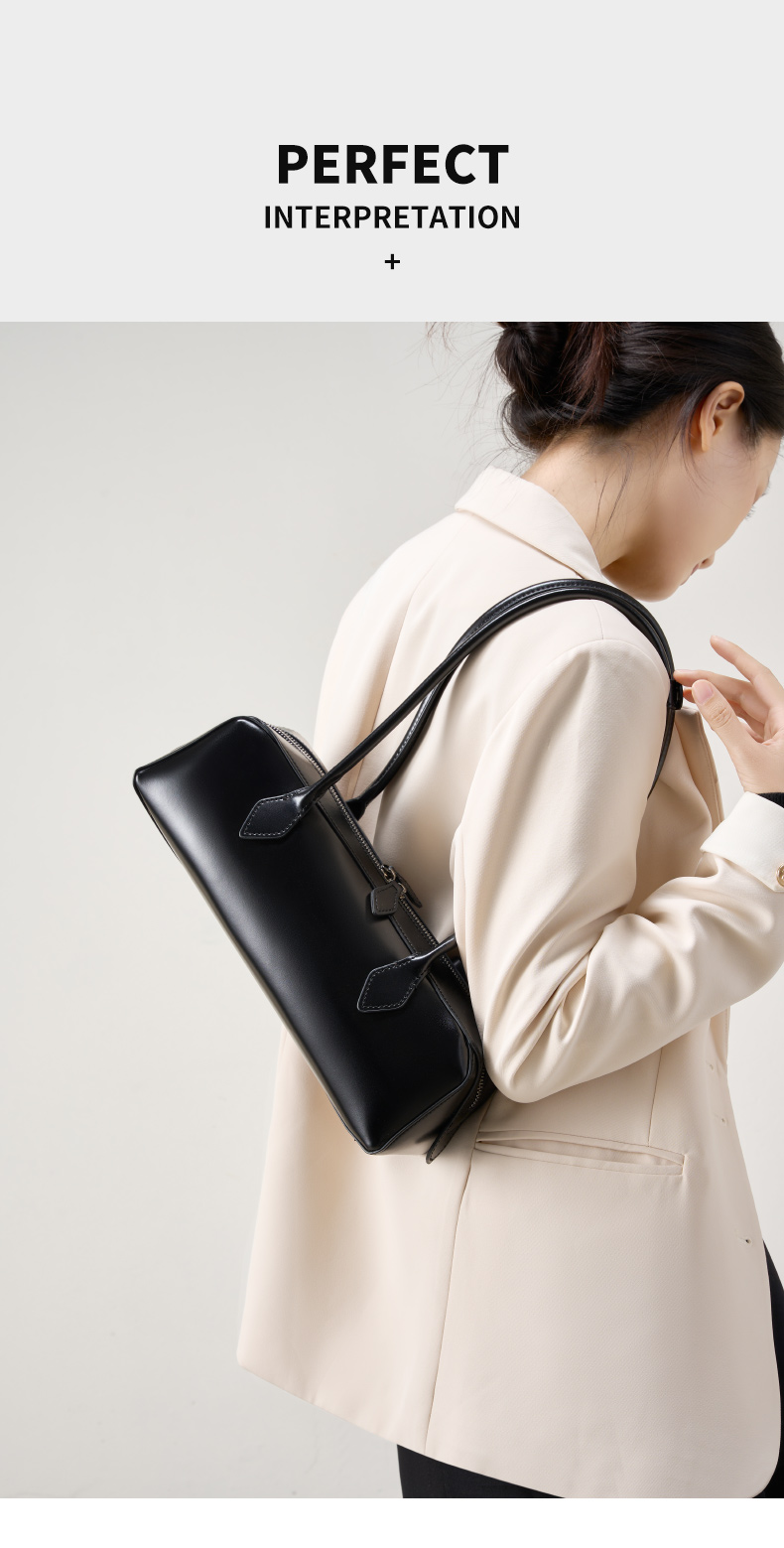 Premiun Leathaer Crossbody bag