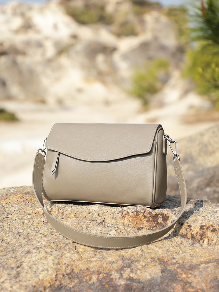 Premiun Leathaer Crossbody bag