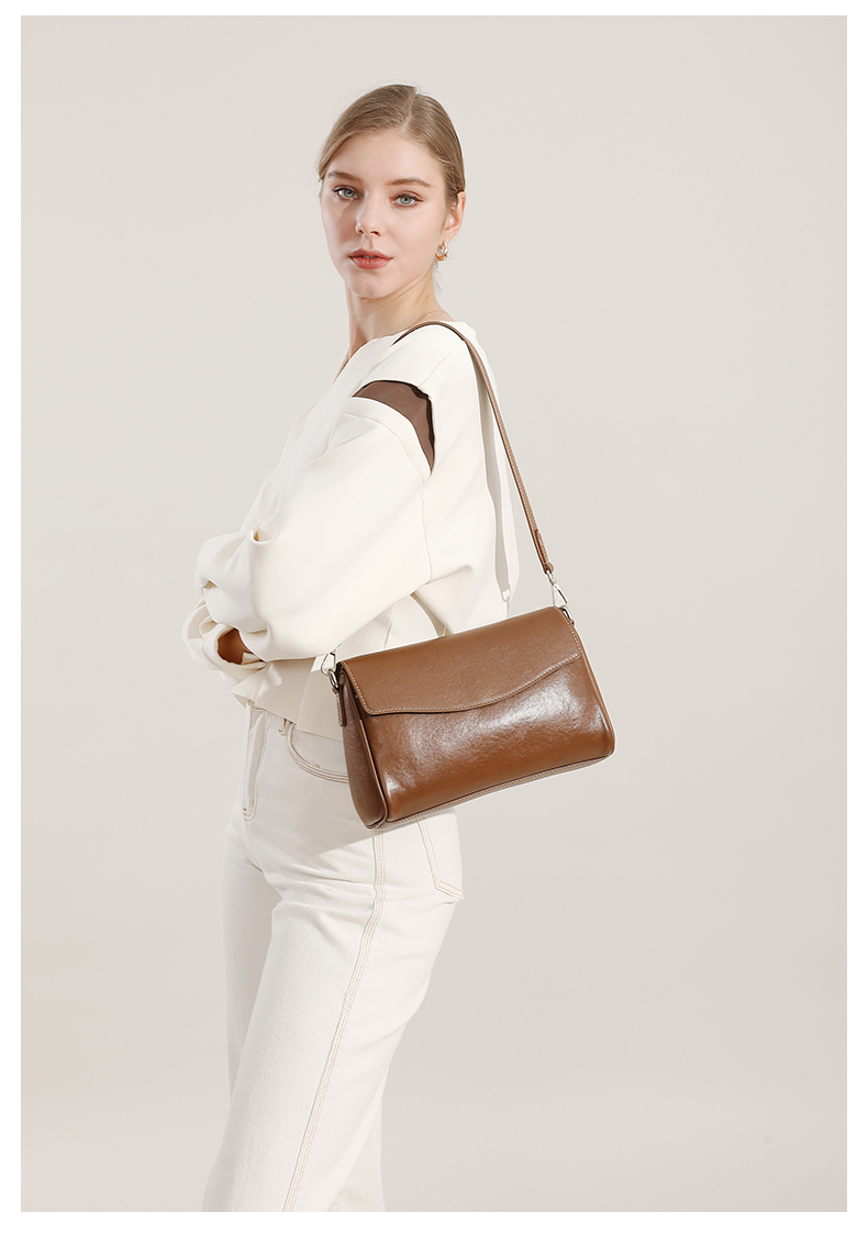 Premiun Leathaer Crossbody bag