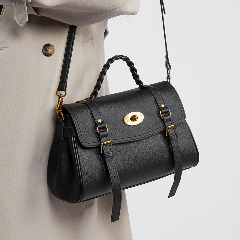 Premiun Leathaer Crossbody bag