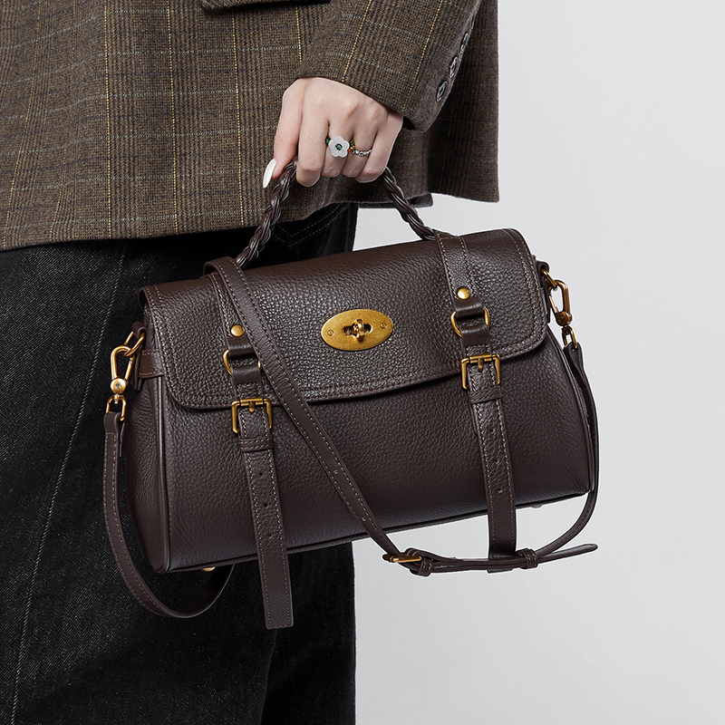 Premiun Leathaer Crossbody bag