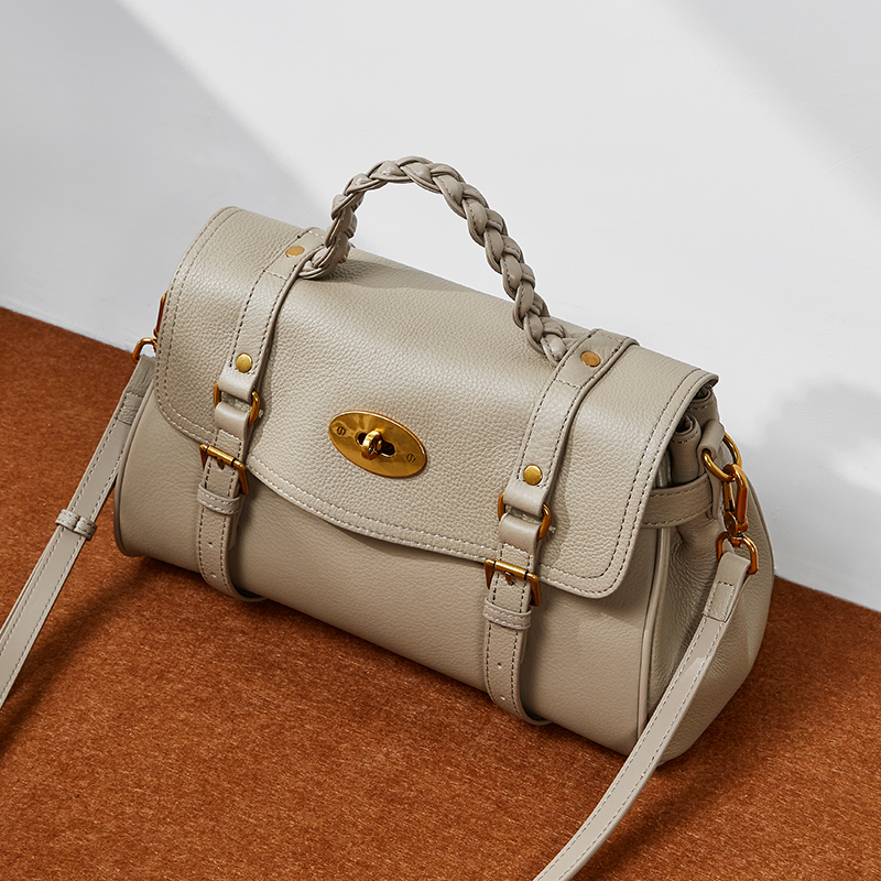 Premiun Leathaer Crossbody bag