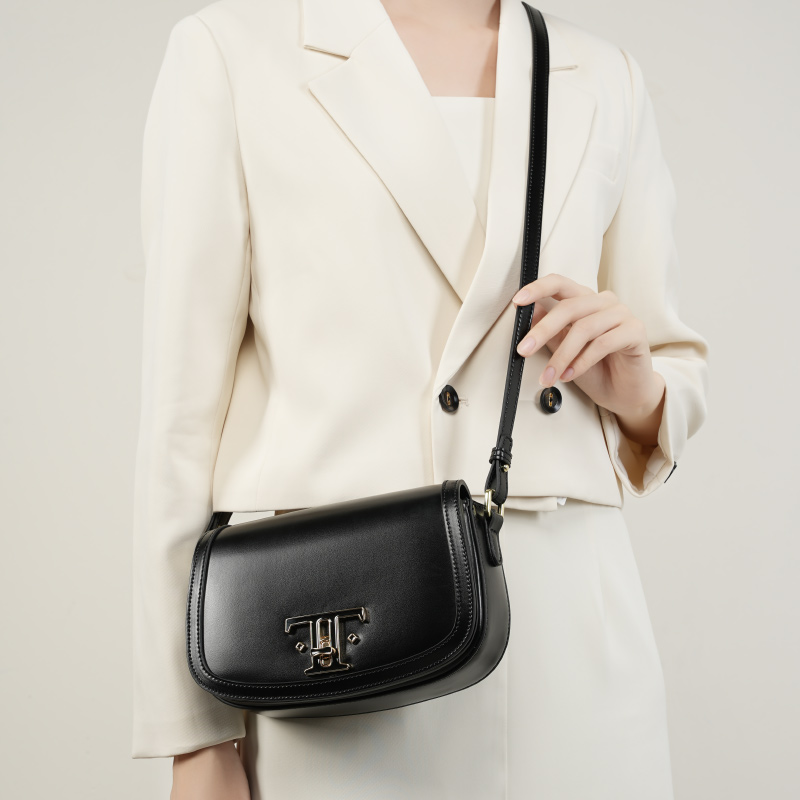 Premiun Leathaer Crossbody bag