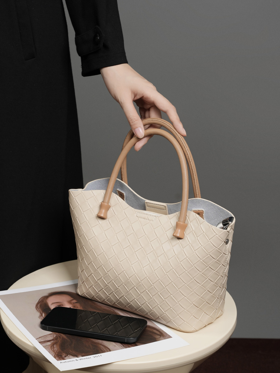 Premiun Leathaer Handbag 