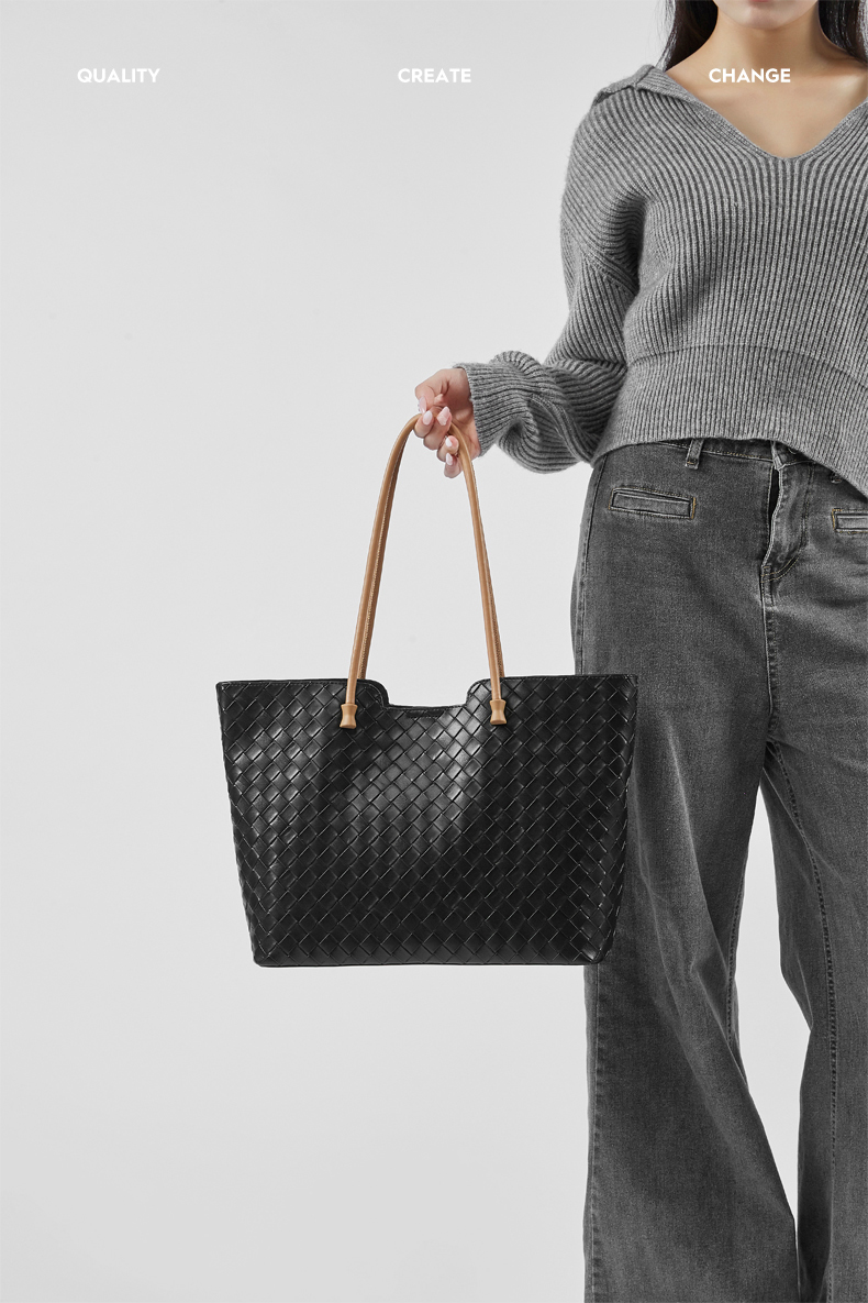 Premiun Leathaer Handbag 