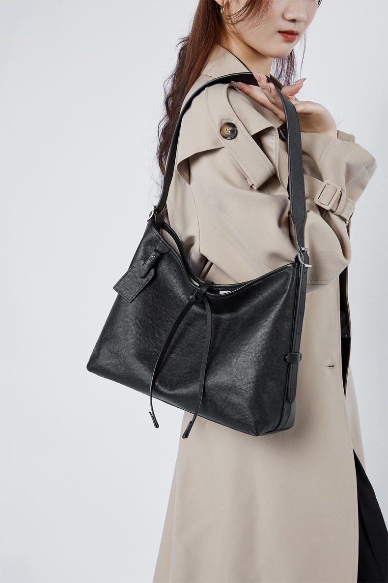 Premiun Leathaer Handbag 