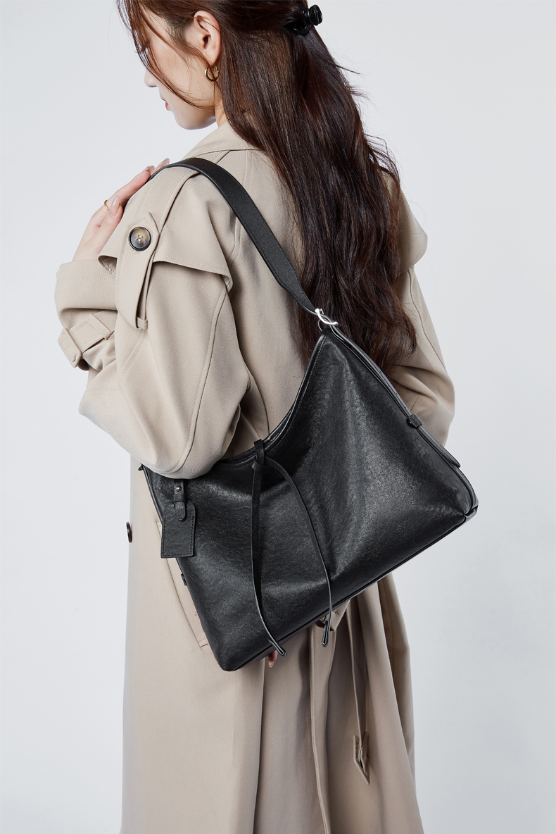 Premiun Leathaer Handbag 