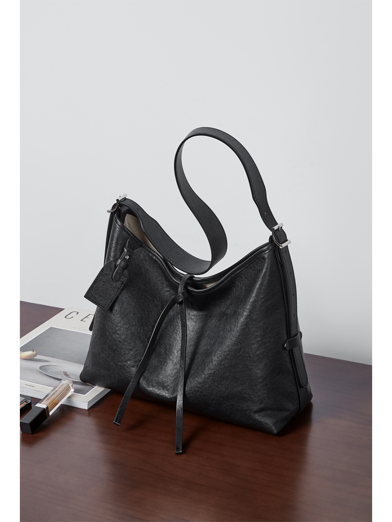 Premiun Leathaer Handbag 